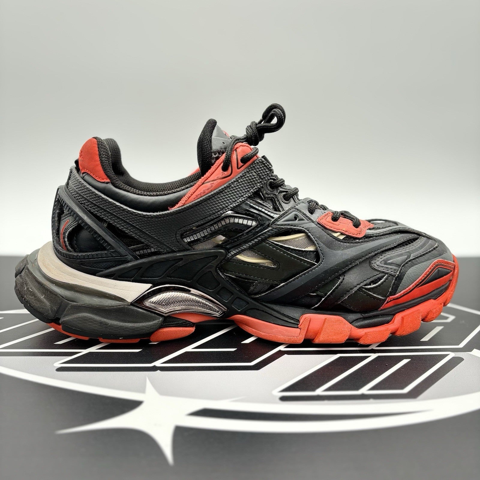 Size 42 (9 US) - Balenciaga Track 2 Trainer ' Black, Orange  '
