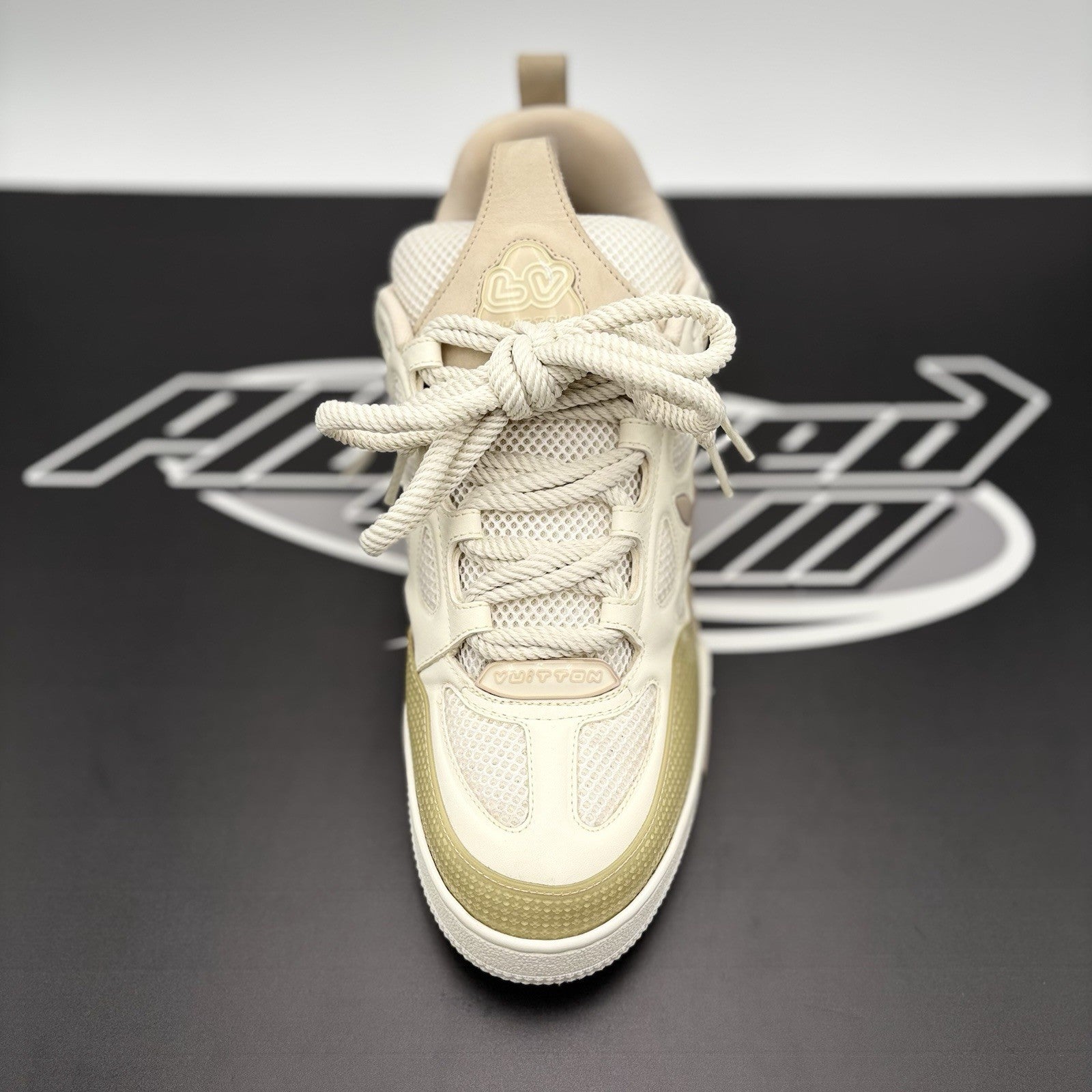 Size 10.5 LV (11.5-12 US) Louis Vuitton Skate ' White ' | GOOD CONDITION!