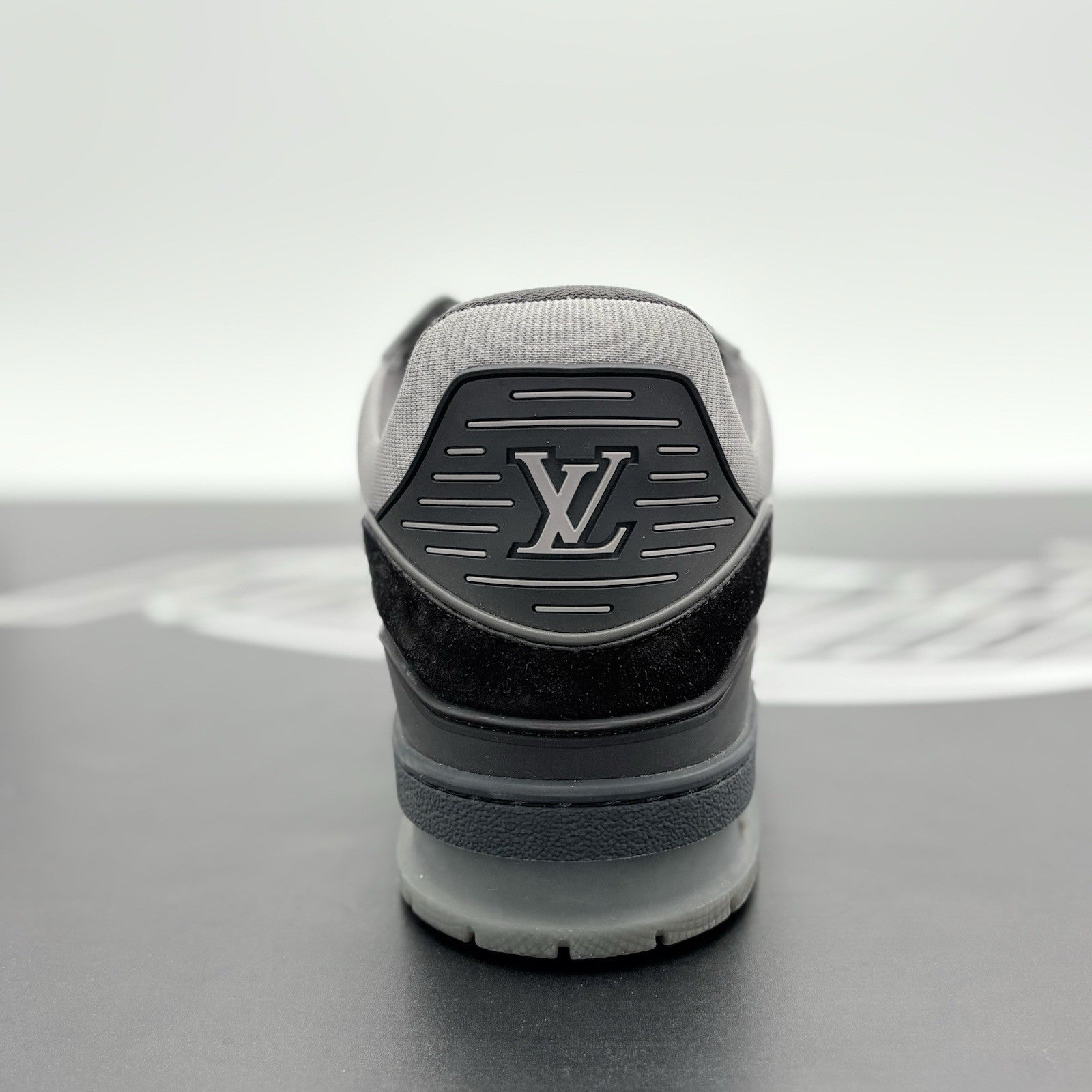 Size 9.5 LV (10.5-11 US) Louis Vuitton Trainer  ' Black Grey ' | SUPER CLEAN!