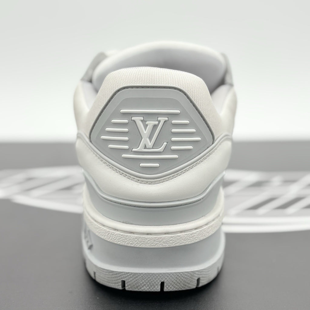 Size 10 LV (11-11.5 US) - Louis Vuitton Maxi ' White Grey ' | SUPER CLEAN!
