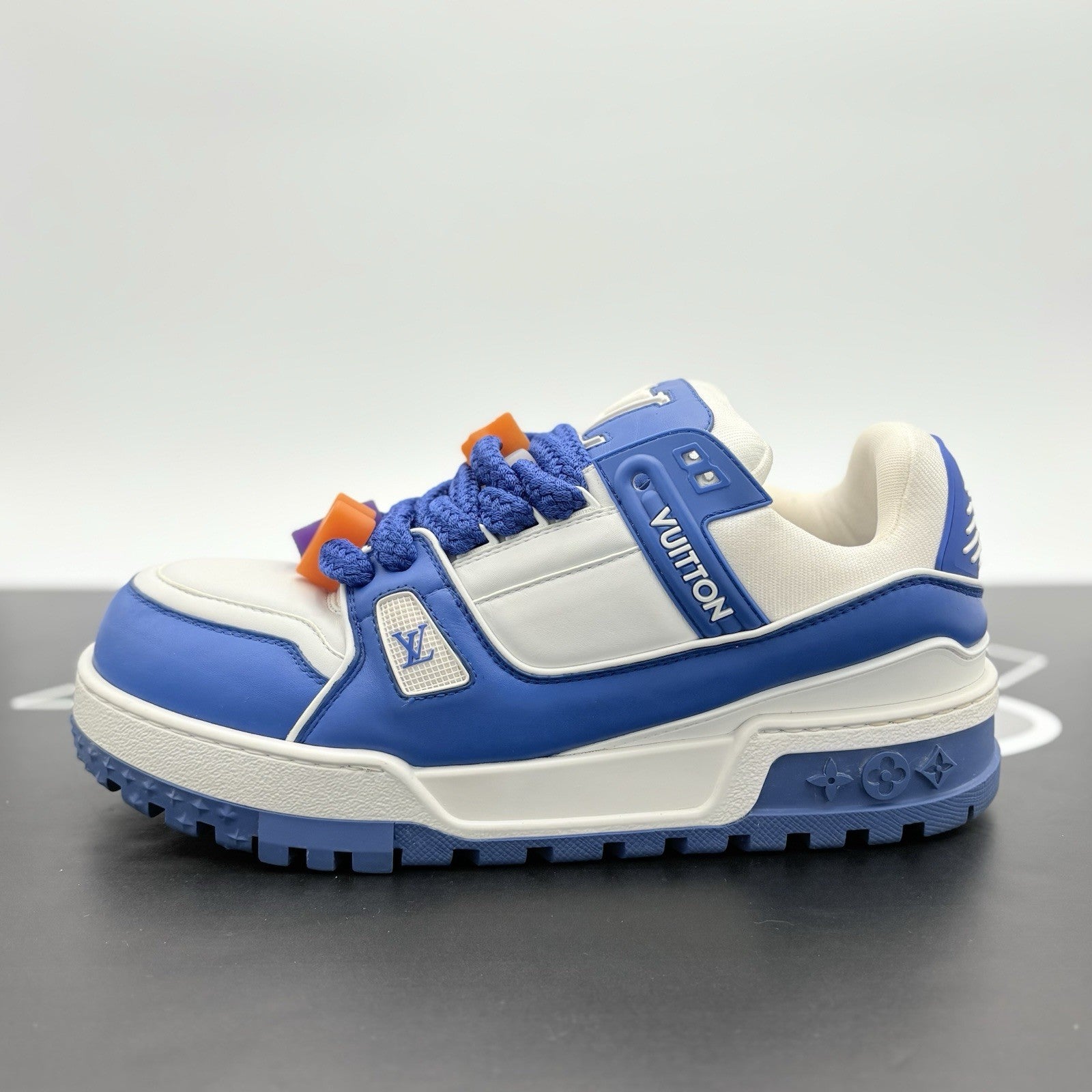 Size 9 LV (10-10.5 US) - Louis Vuitton Maxi ' Blue White ' | GREAT CONDITION!