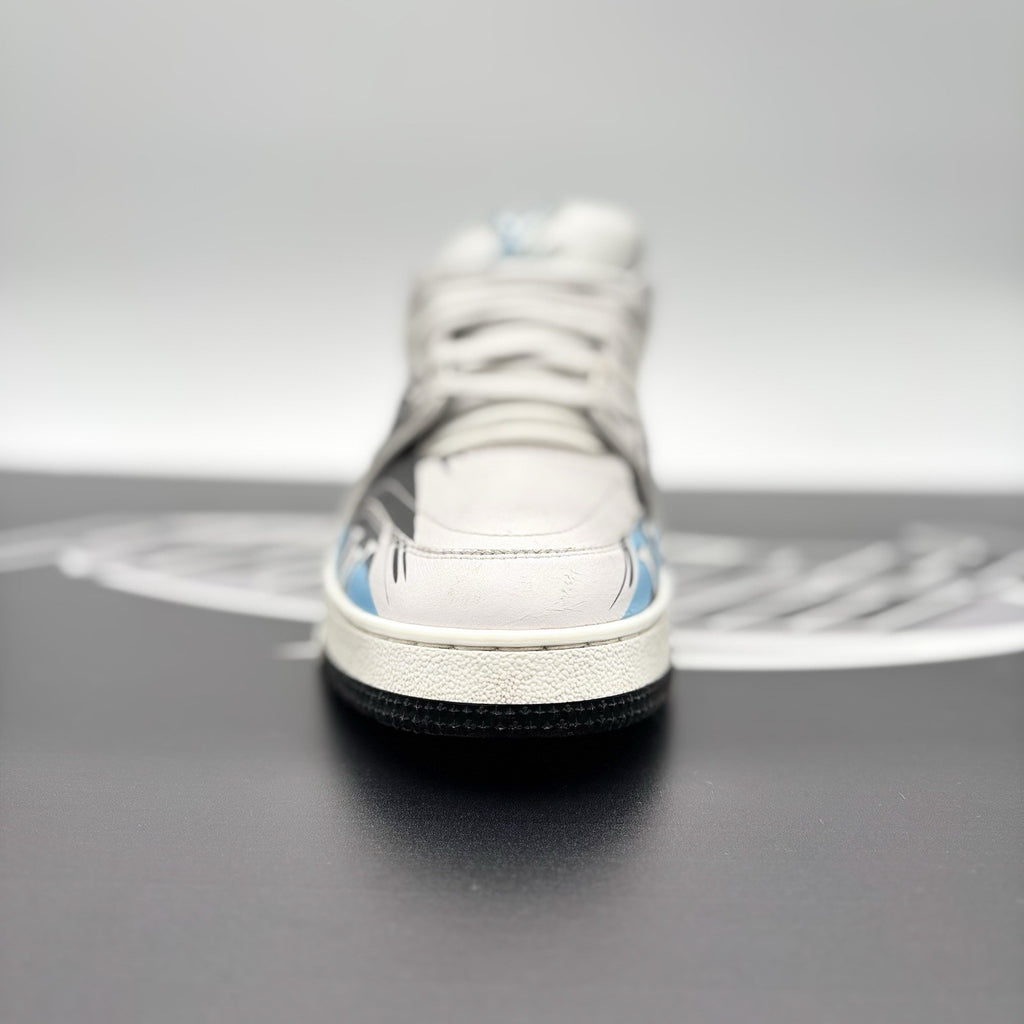 Size 8 LV (9-9.5 US) - Louis Vuitton Trainer #54 ' Graphic Print ' | GOOD COND!