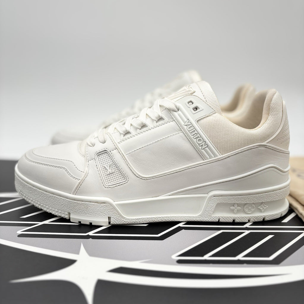 Size 7 LV (8-8.5 US) - Louis Vuitton Trainer ' White ' | EXCELLENT CONDITION!