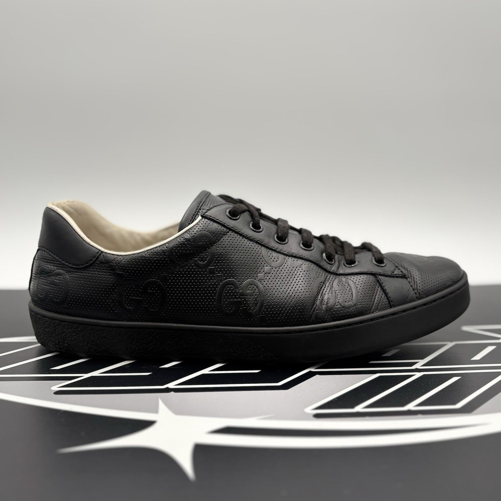 Size 9.5 G (10 US) - Gucci Ace GG ' Black '
