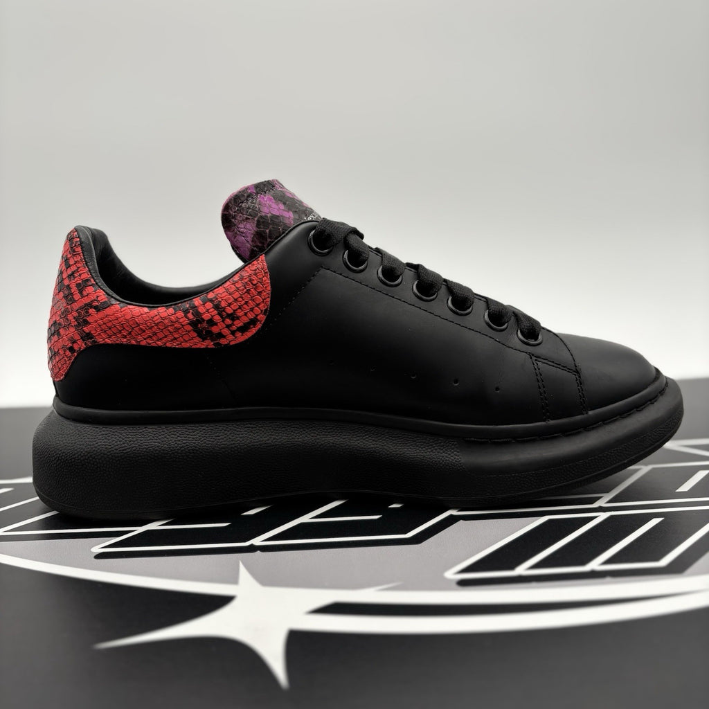 Size 41 (8 US) - Alexander McQueen Oversized ' Black ' | GREAT CONDITION!