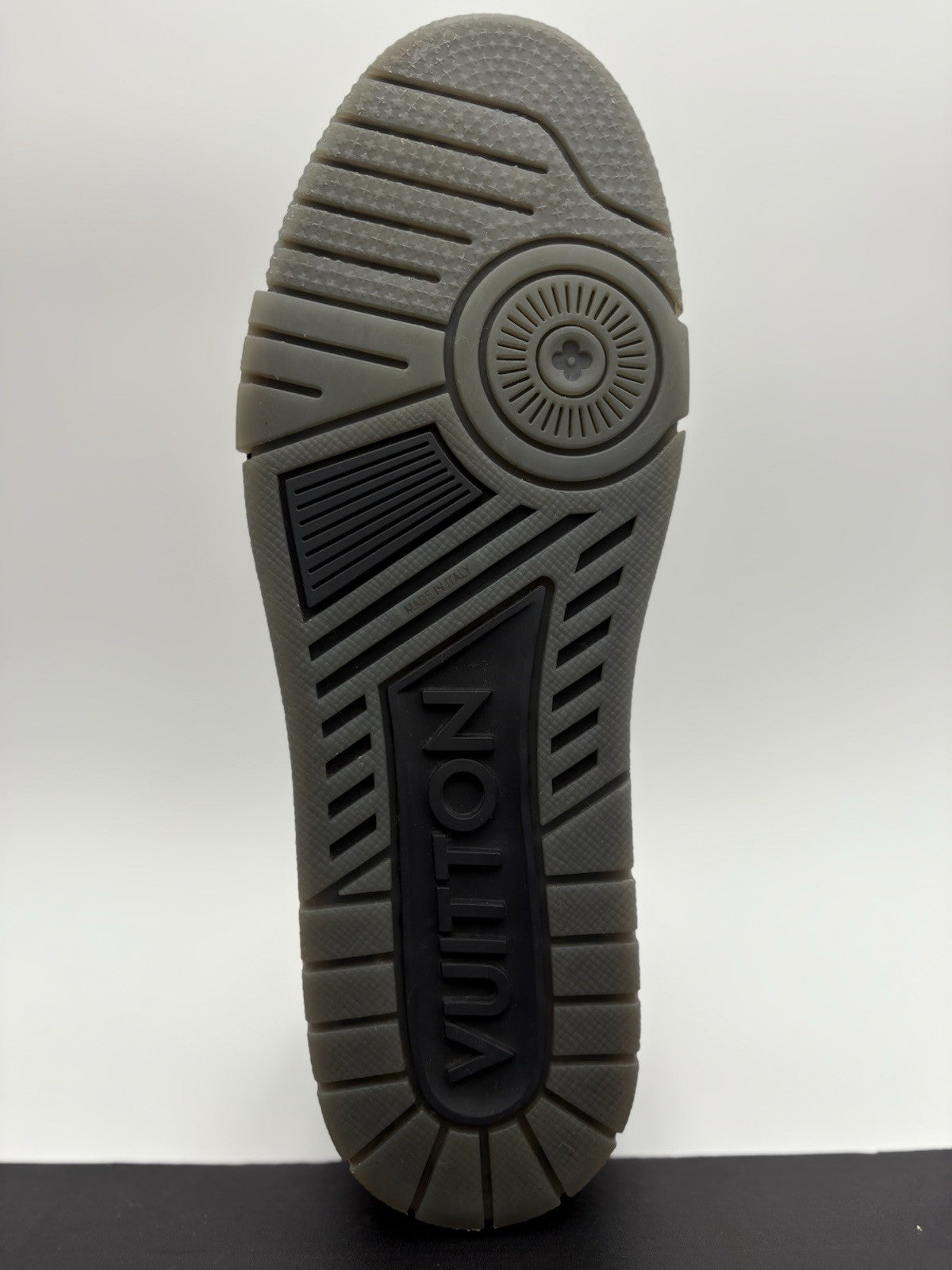 Size 9.5 LV (10.5-11 US) Louis Vuitton Trainer  ' Black Grey ' | SUPER CLEAN!