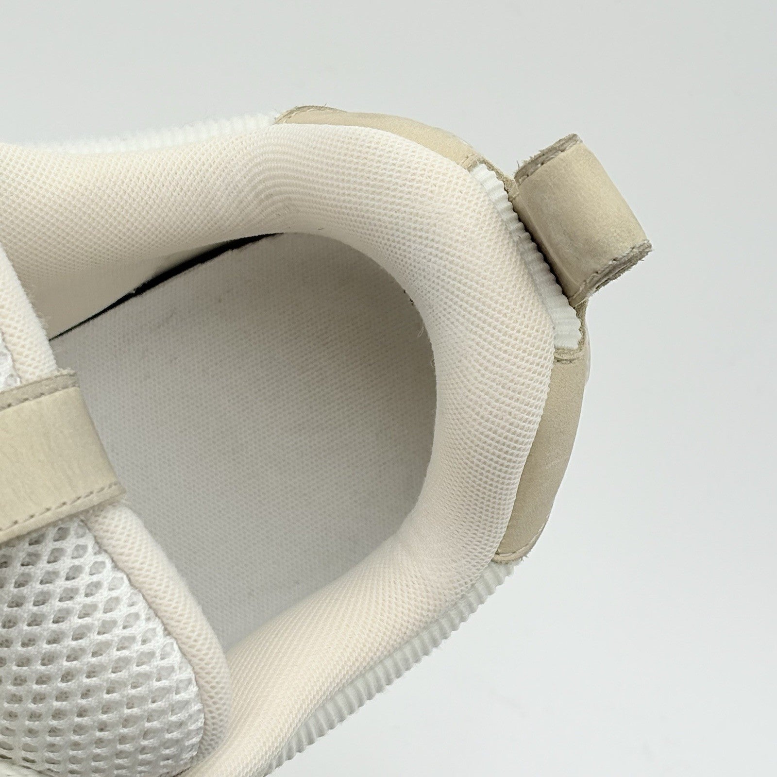 Size 5 LV (6-6.5 US) - Louis Vuitton Skate ' Beige White ' | SUPER CLEAN!
