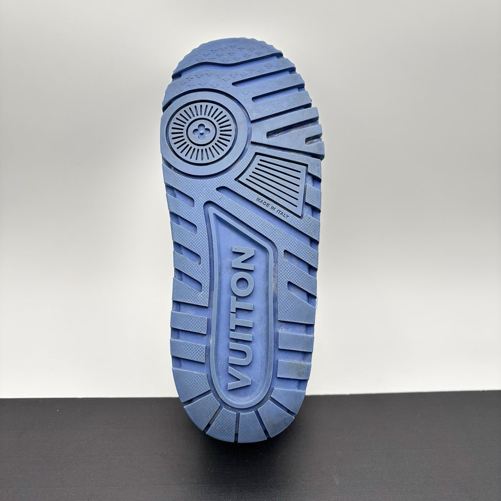 Size 10.5 LV (11.5-12 US) - Louis Vuitton Maxi ' Blue White '