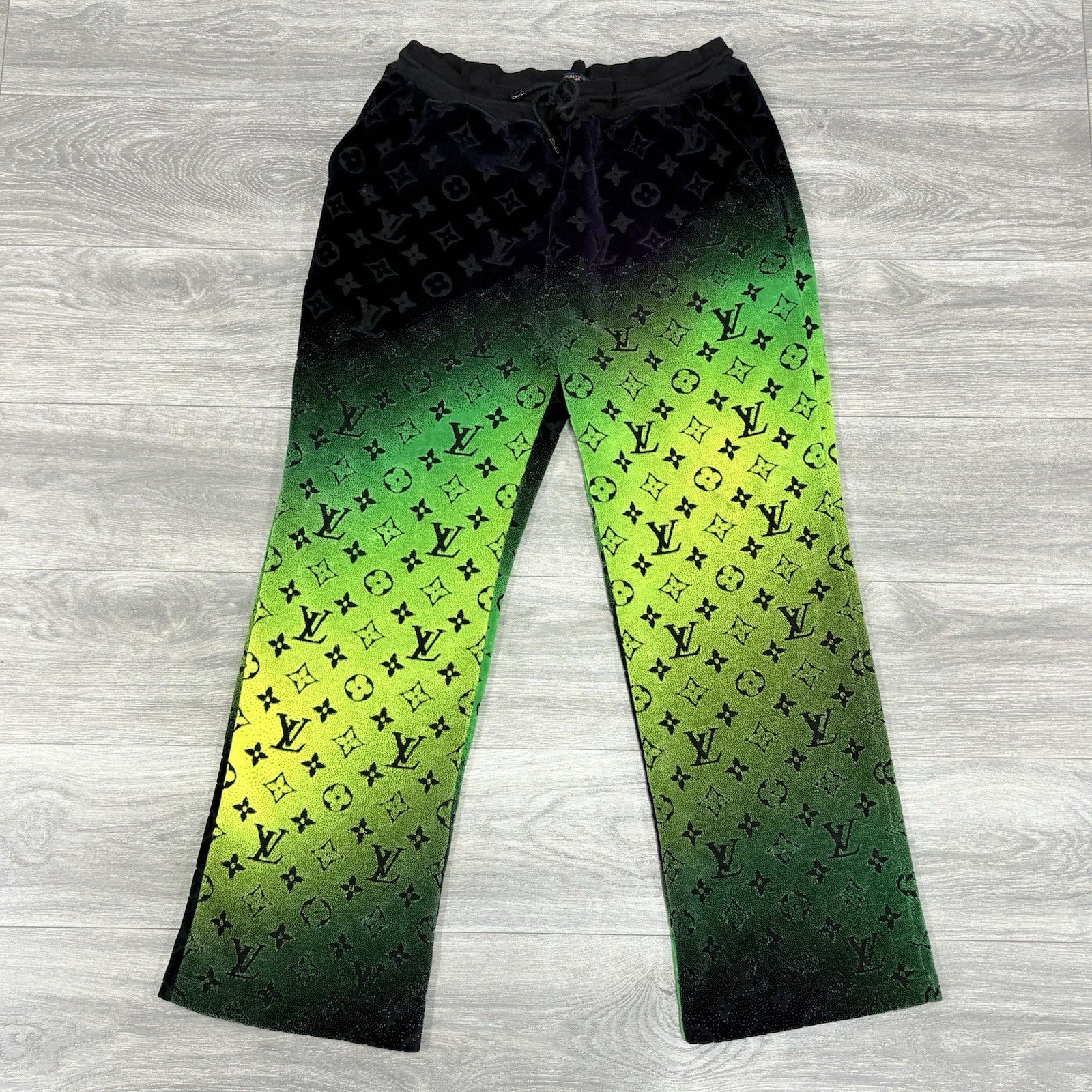 Size XXL - Louis Vuitton Monogram Velvet Sweatpants ' | SUPER CLEAN!