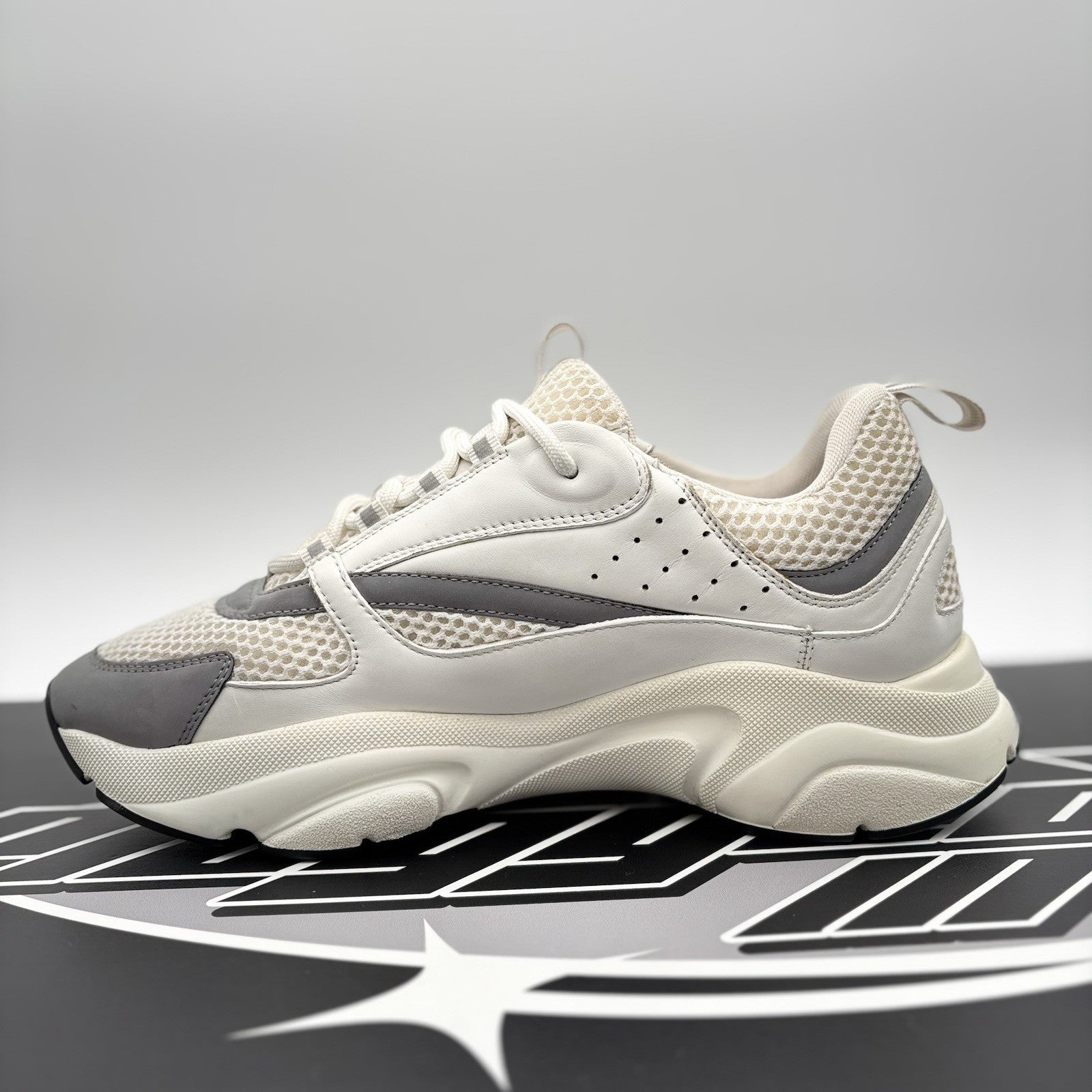 Size 44  (11 US) - Dior B22 Sneaker ' White Reflective ' | SUPER CLEAN!