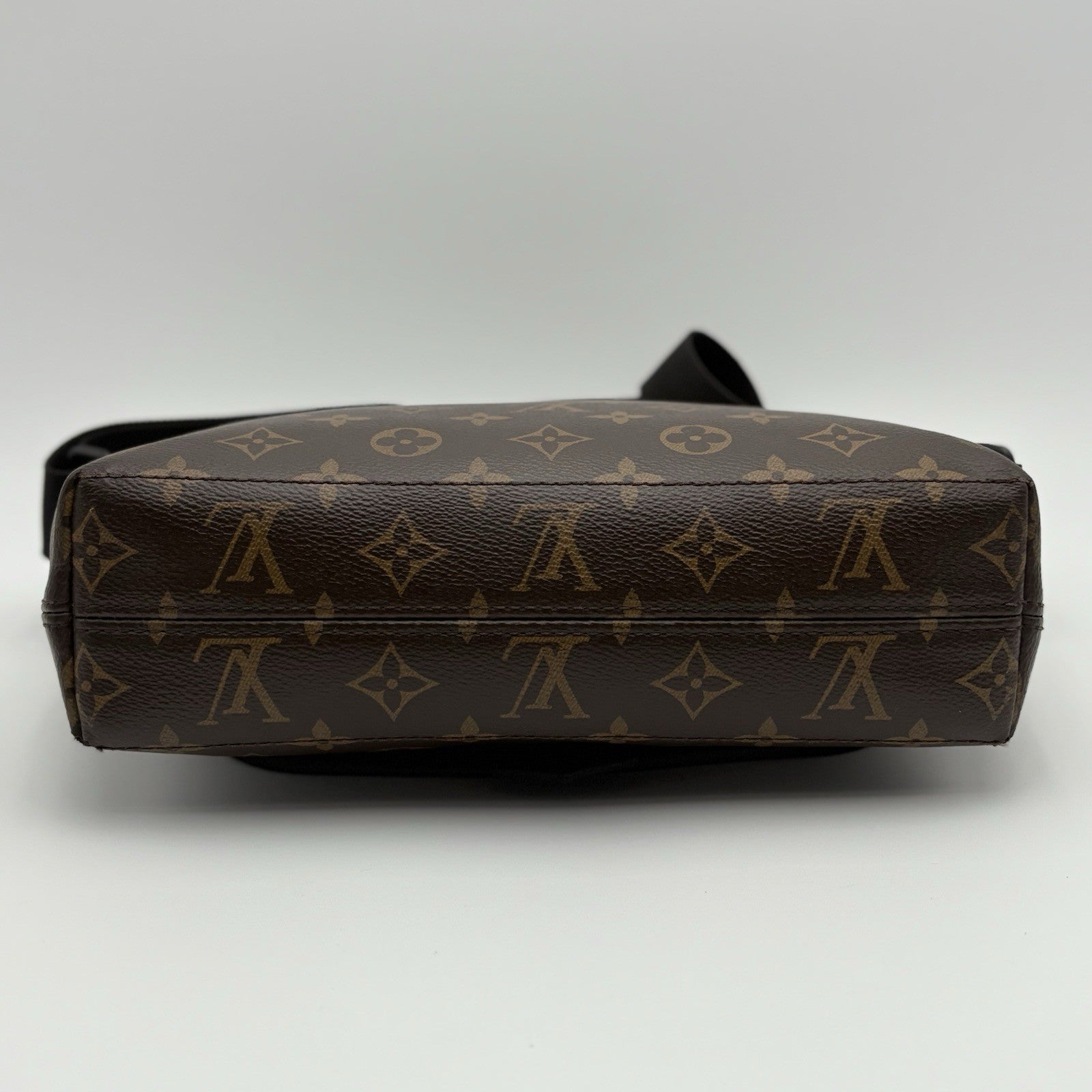 Louis Vuitton Monogram Messenger Bag ' Brown ' | GREAT CONDITION!