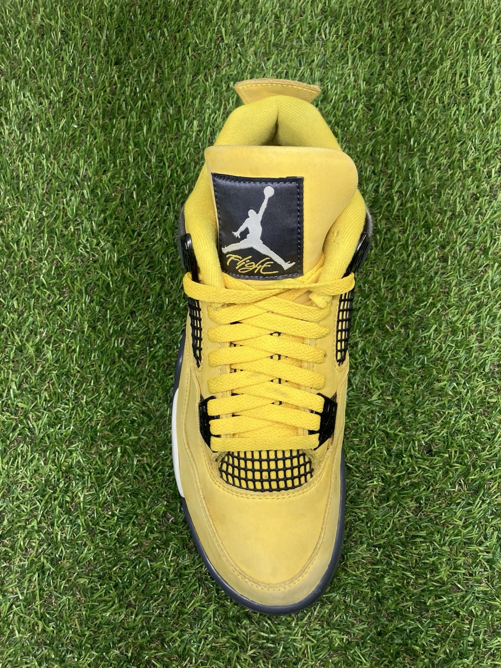 Size 8.5 - Nike Air Jordan 4 Retro ' Lightning ' | GREAT CONDITION!