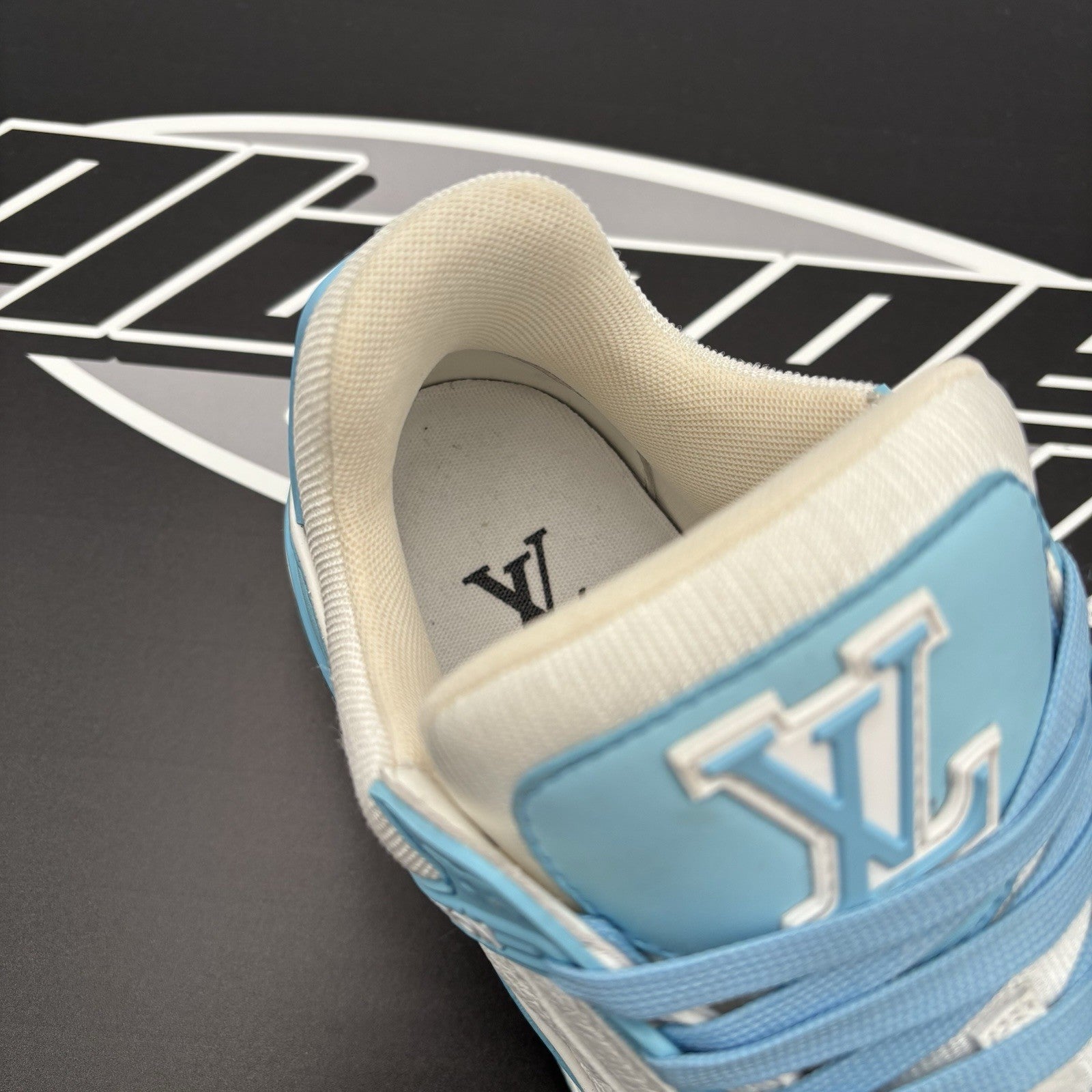 Size 4 LV (5-5.5 US) - Louis Vuitton Trainer ' Sky Blue, White ' | GREAT COND!