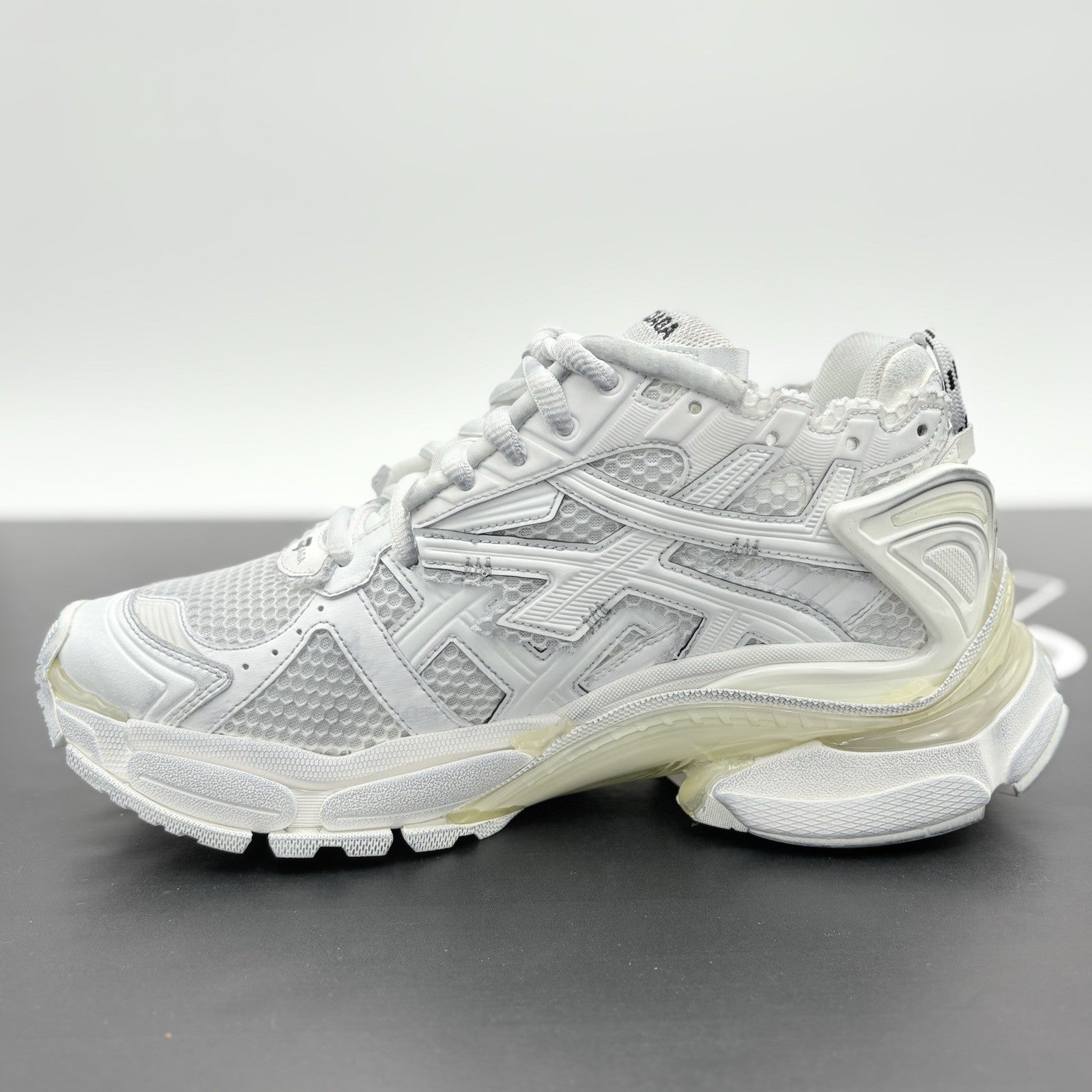 Size 42 - Balenciaga Runner Sneaker ' White ' | BRAND NEW!