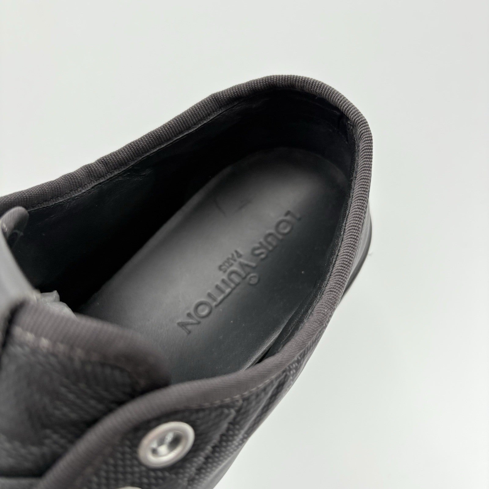 Size 7 LV (8-8.5 US) - Louis Vuitton Damier Low Top ' Black ' | GOOD CONDITION!