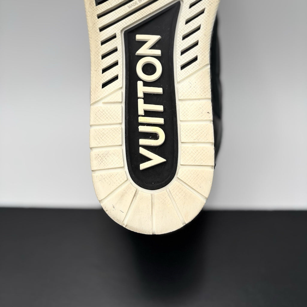 Size 8.5 LV (9.5-10 US) Louis Vuitton Skate ' Black White '