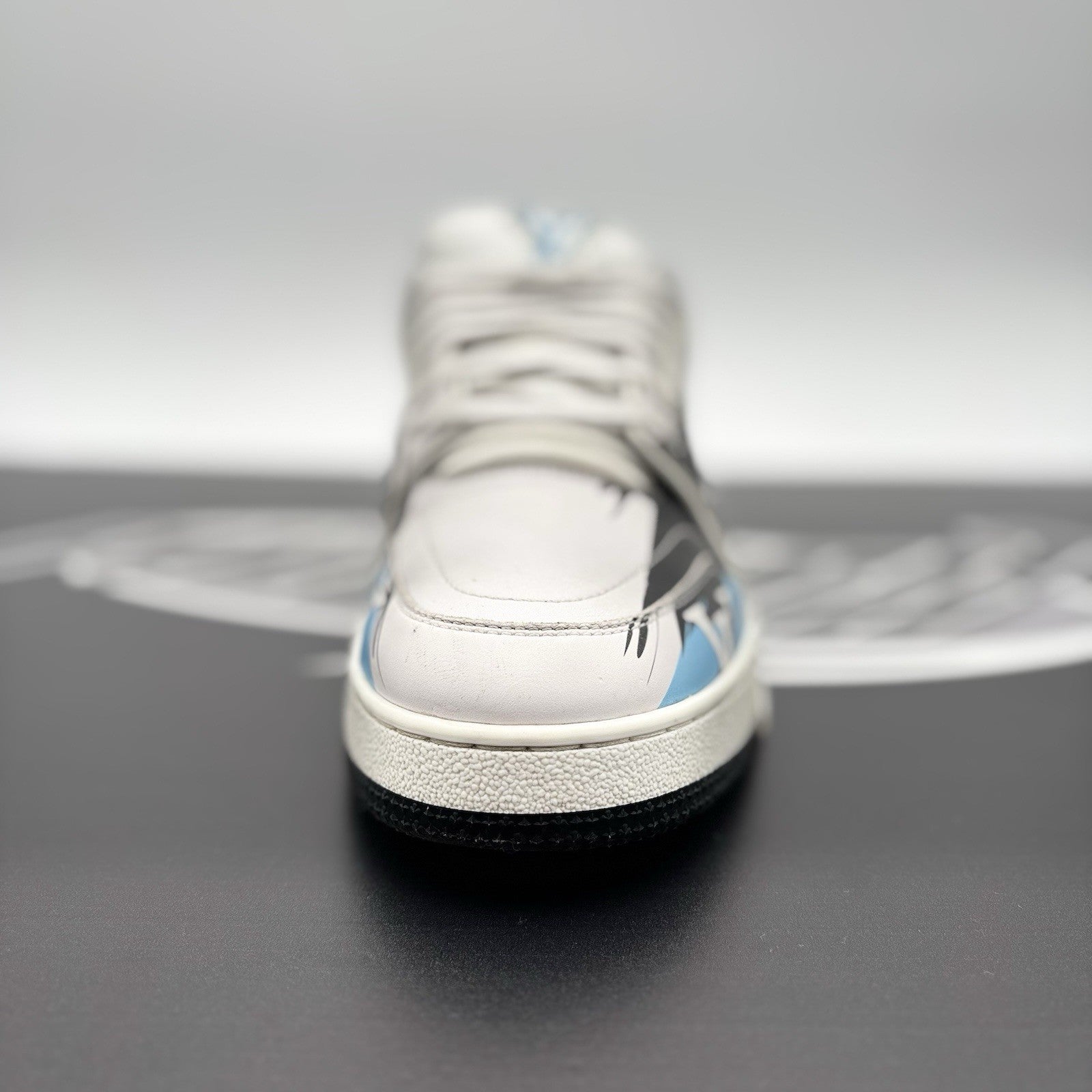 Size 8 LV (9-9.5 US) - Louis Vuitton Trainer #54 ' Graphic Print ' | GOOD COND!