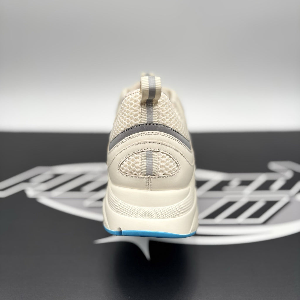 Size 43 (10 US) - Dior B22 Sneaker ' Cream, Light Blue ' | SUPER CLEAN!