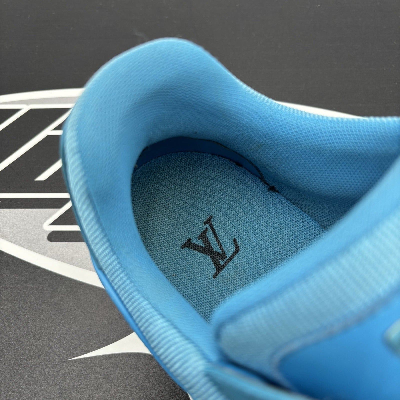 Size 7 LV (8-8.5 US) - Louis Vuitton Trainer ' Blue, Black ' | GOOD CONDITION!