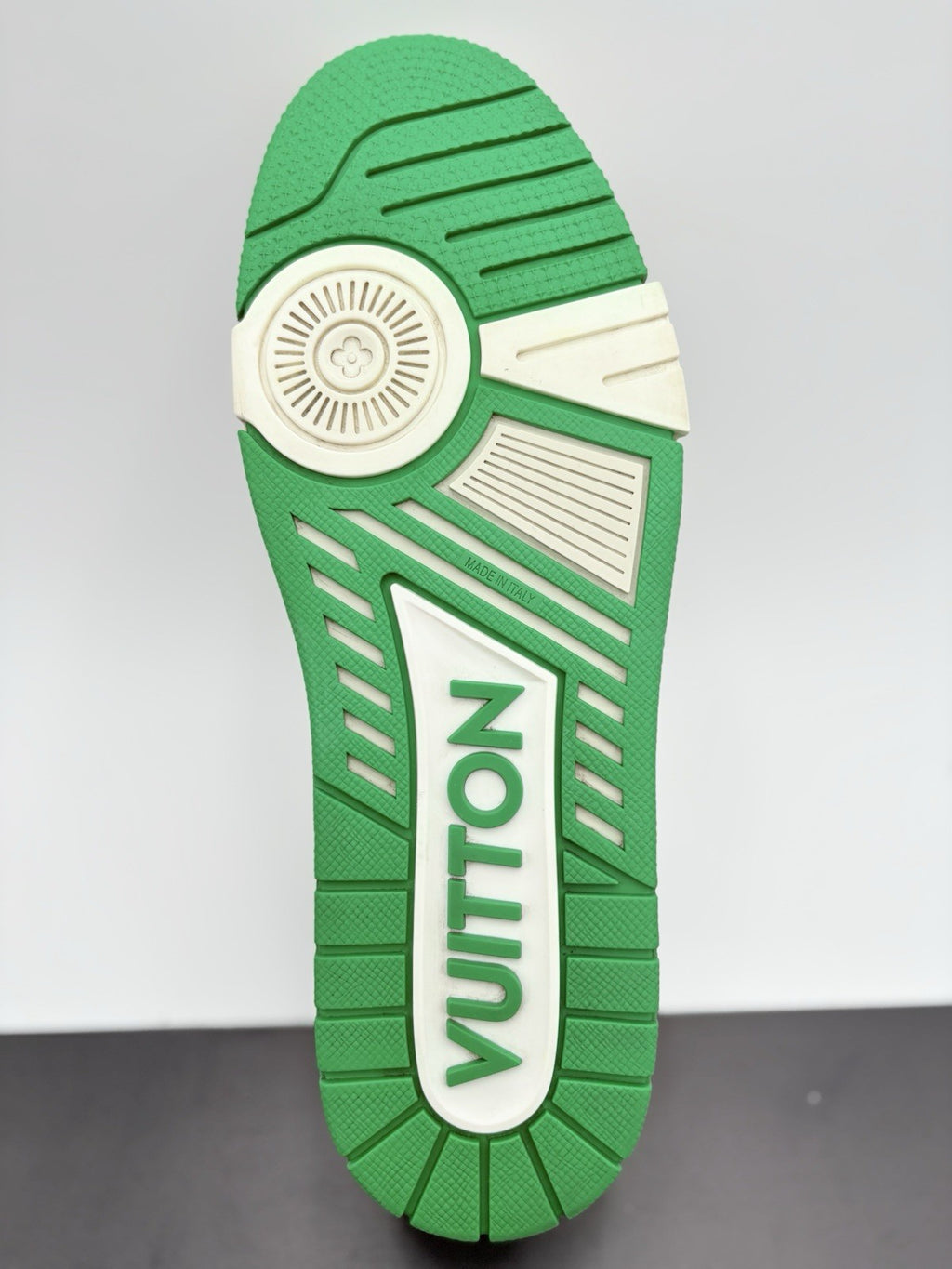 Size 9 LV (10-10.5 US) - Louis Vuitton Trainer ' White Green ' | ONLY WORN 1-3x