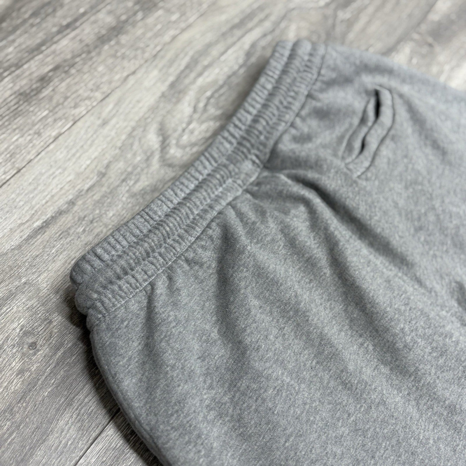 Size Medium - Burberry Melange Sweat Pants ' Pale Grey '