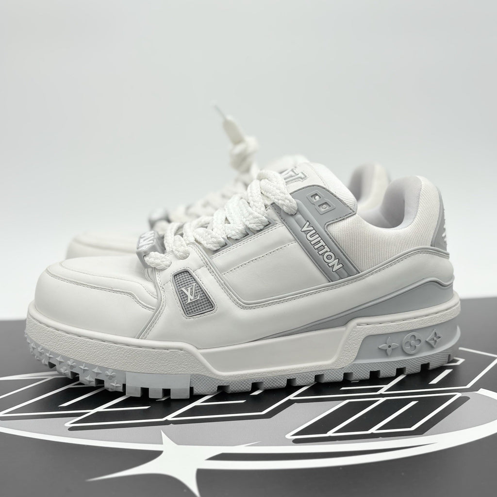 Size 10 LV (11-11.5 US) - Louis Vuitton Maxi ' White Grey ' | SUPER CLEAN!