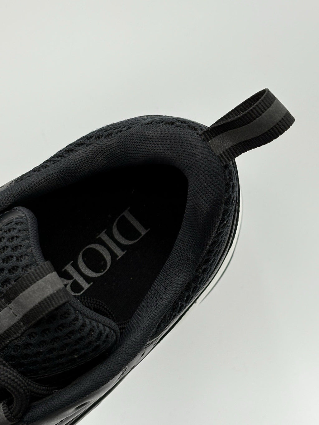 Size 41.5 (8.5 US) - Dior B22 Sneaker ' Black White ' | SUPER CLEAN!