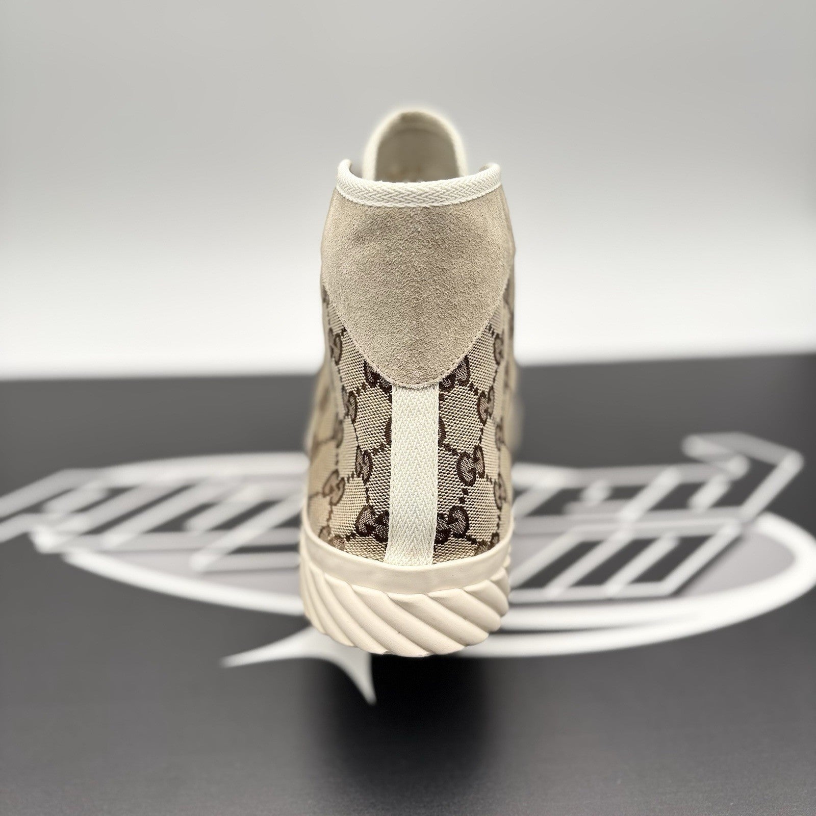 Size 10.5 G (11 US) - Gucci Monogram Jumbo GG High ‘ New Lace Tortuga ‘ | GREAT!