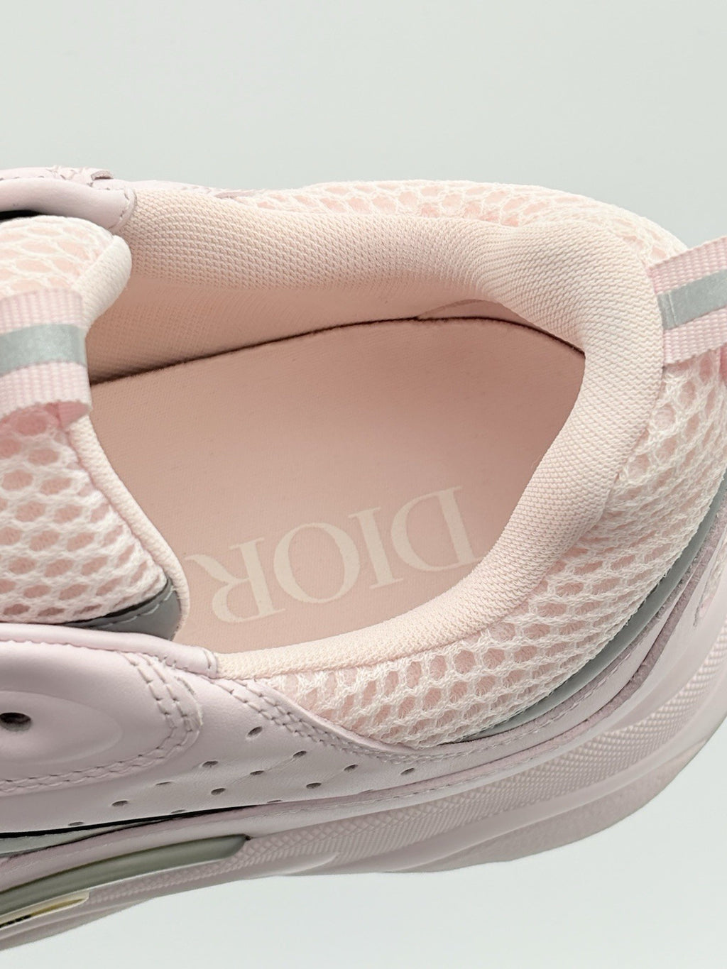 Size 44 (11 US) - Dior B22 Sneaker ' Pink ' | SUPER CLEAN!