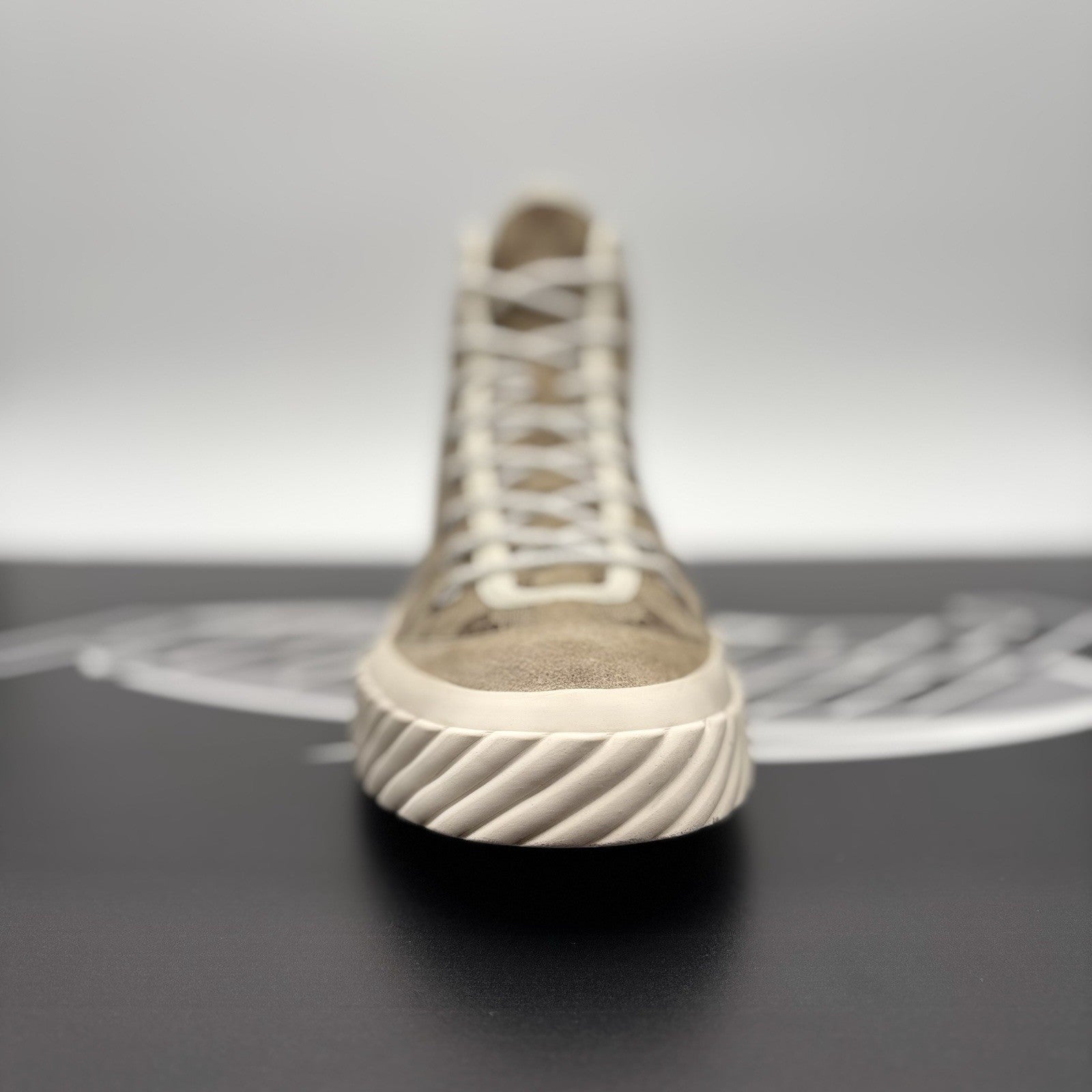 Size 10.5 G (11 US) - Gucci Monogram Jumbo GG High ‘ New Lace Tortuga ‘ | GREAT!