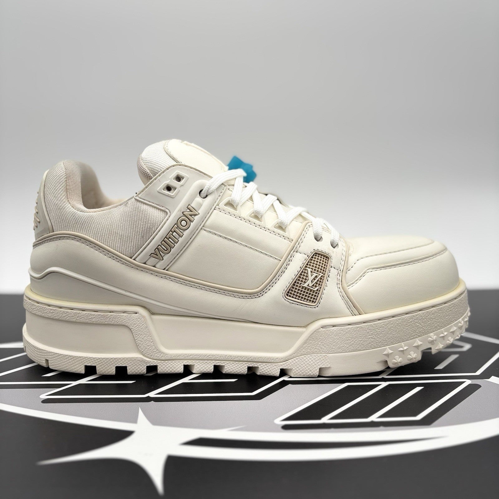 Size 8 LV (9-9.5 US) - Louis Vuitton Maxi Trainer ' White ' | GREAT CONDITION!