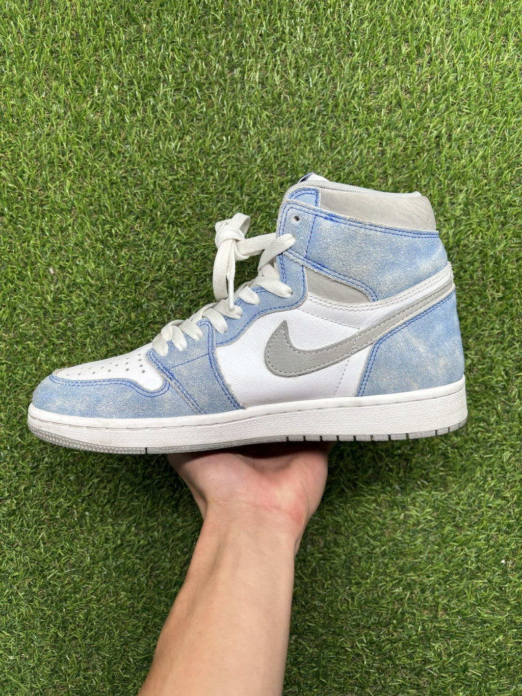 Size 8.5 - Jordan 1 Retro OG High Hyper Royal |GREAT CONDITION!