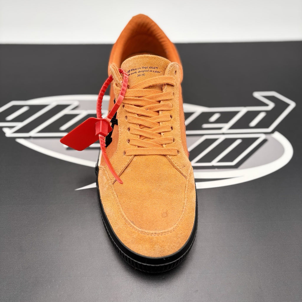 Size 44 (11 US) - Off White Vulcanized Low Orange Black ' | GOOD CONDITION!