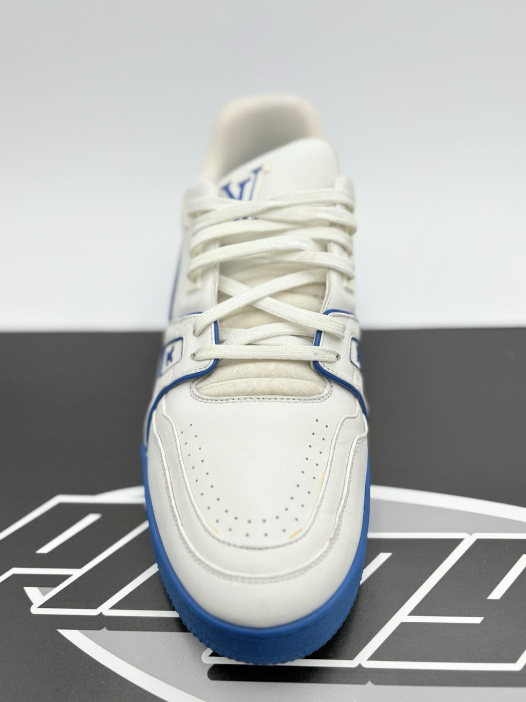 Size 10 LV (11-11.5 US) Louis Vuitton Trainer ' White Blue ' | SUPER CLEAN!
