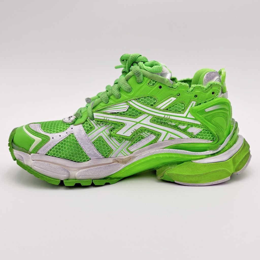 Size 41 (US 8) - Balenciaga Runner ' Fluo Green White ' | BRAND NEW!