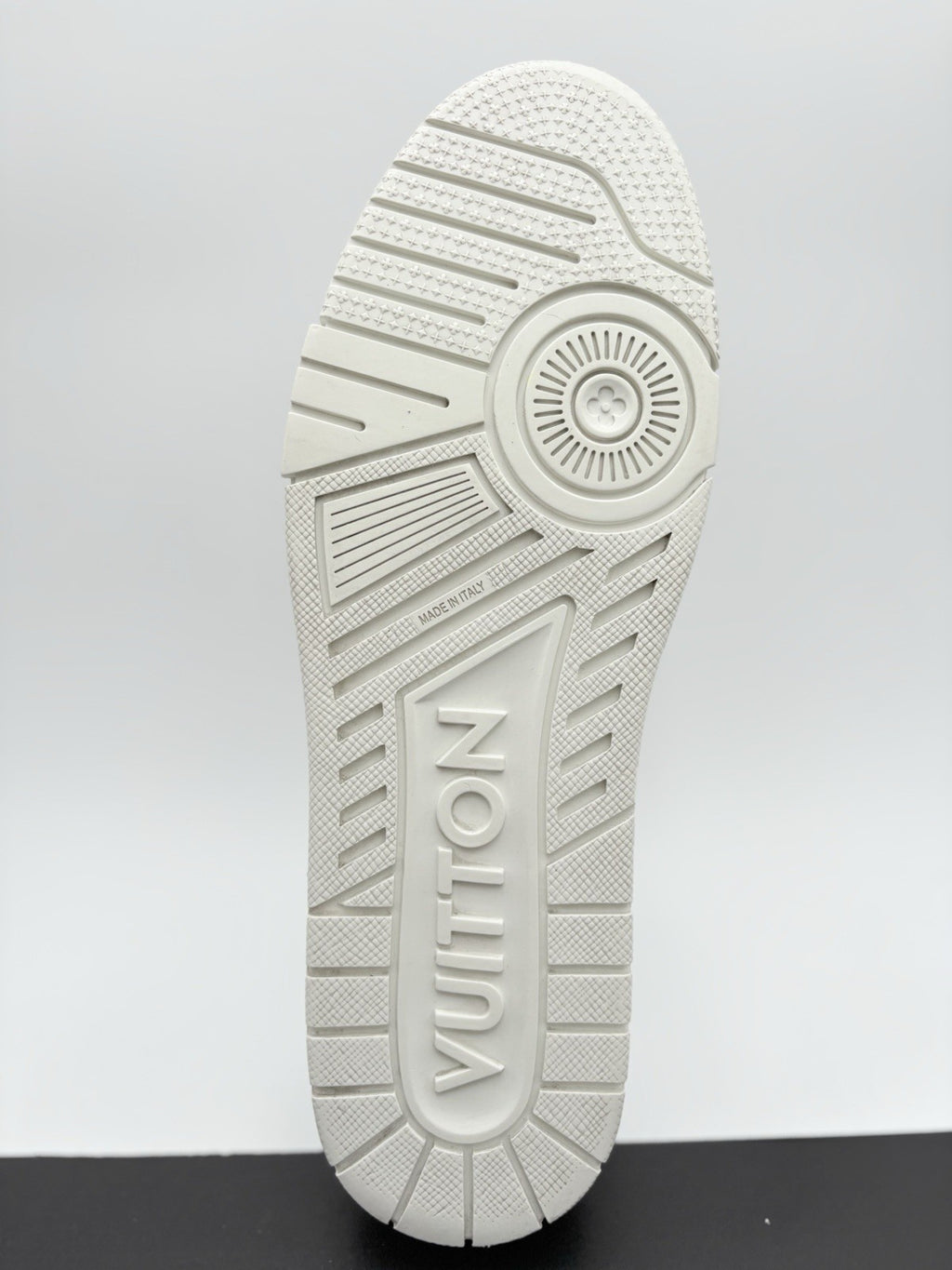 Size 10 LV (11-11.5 US) Louis Vuitton Trainer ' White Black Recycled ' | CLEAN!