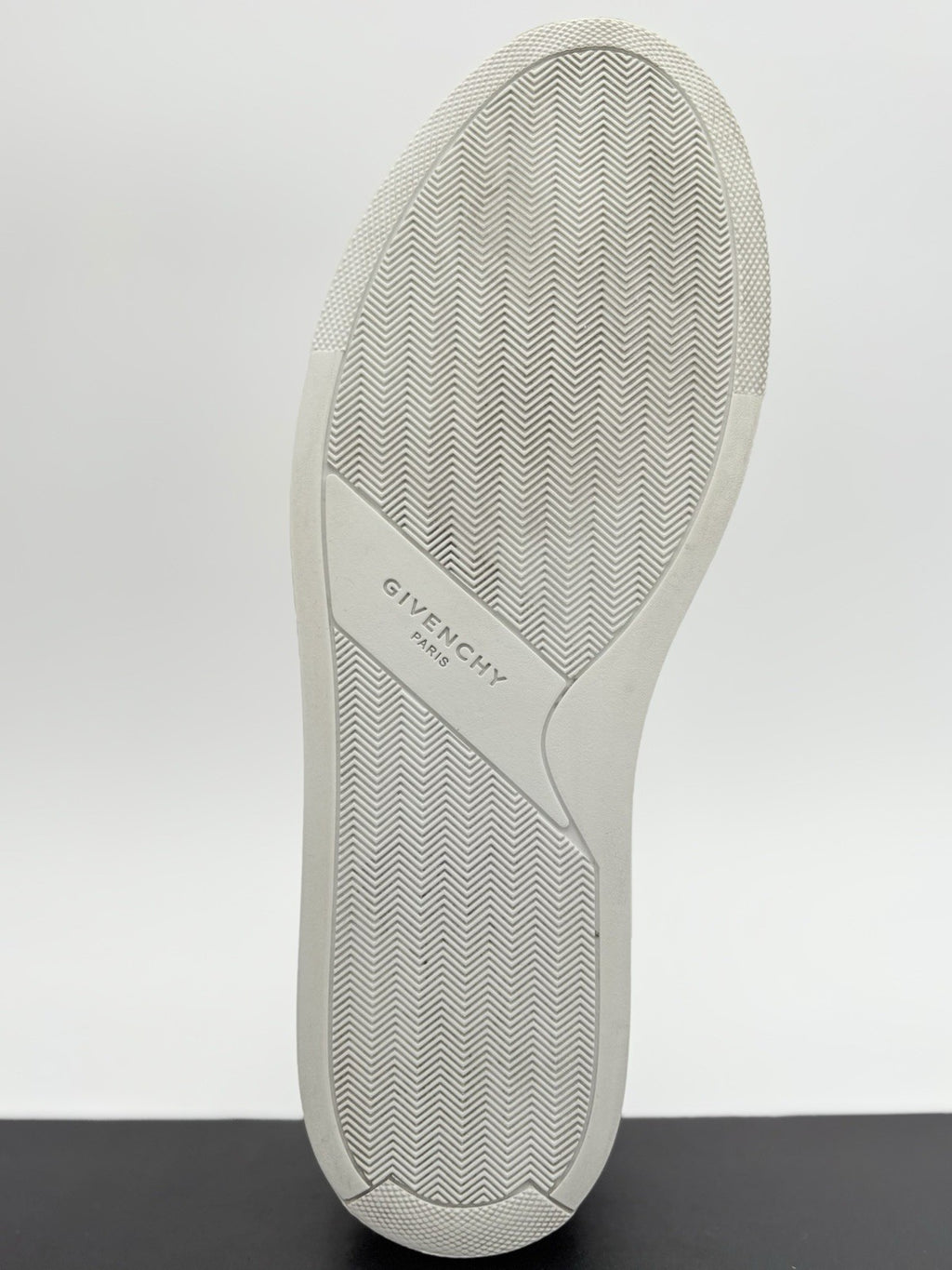 Size 42 (9 US) - Givenchy Strap Leather ' White Black ' | SUPER CLEAN!