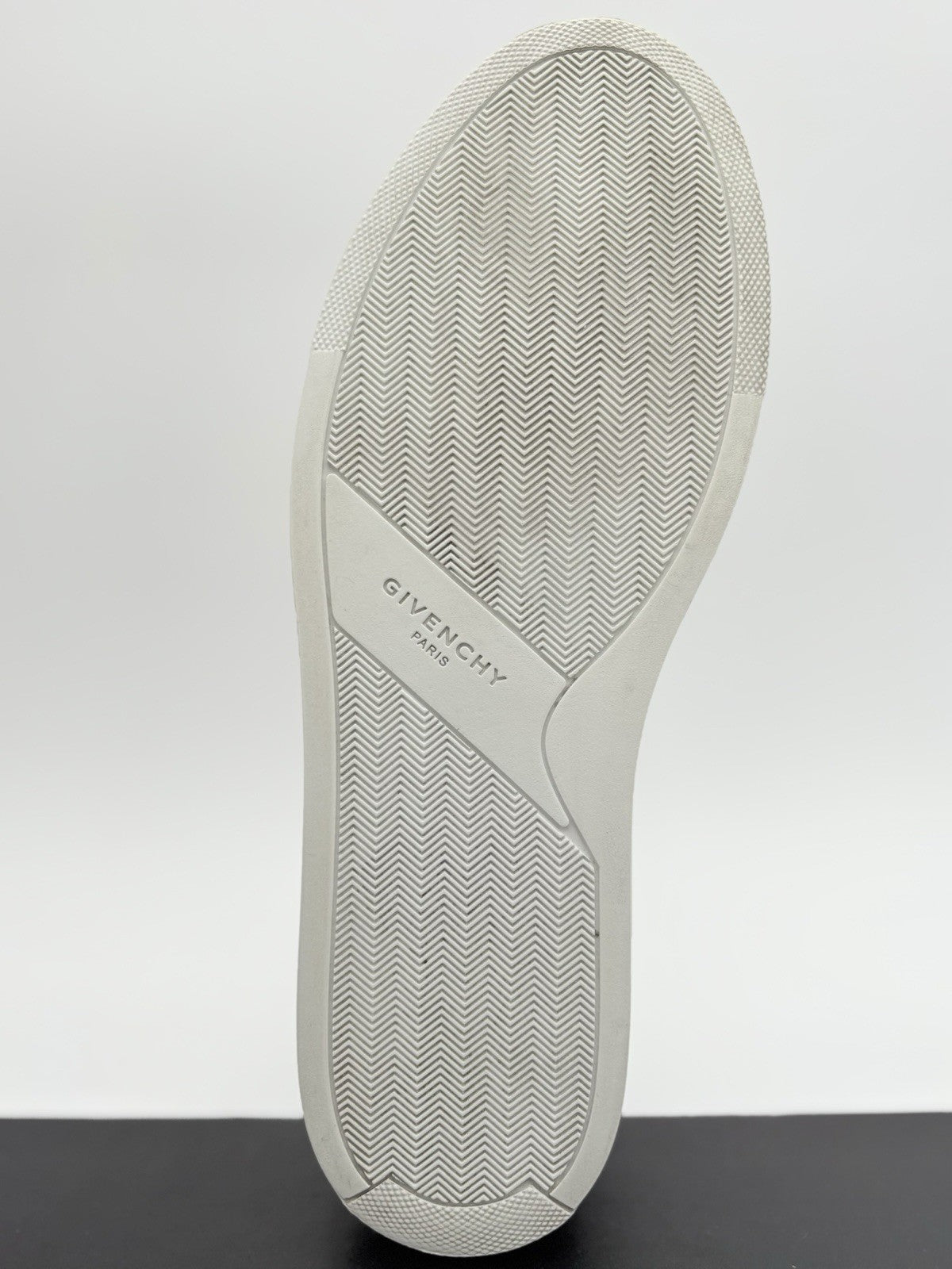 Size 42 (9 US) - Givenchy Strap Leather ' White Black ' | SUPER CLEAN!