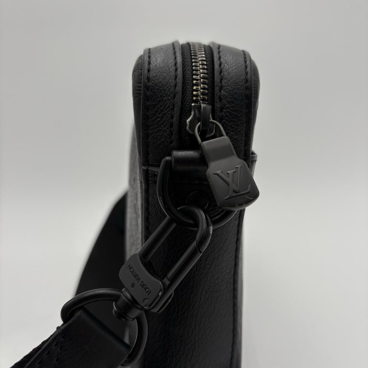 Messenger Bag Monogram Shadow Black — photo 5
