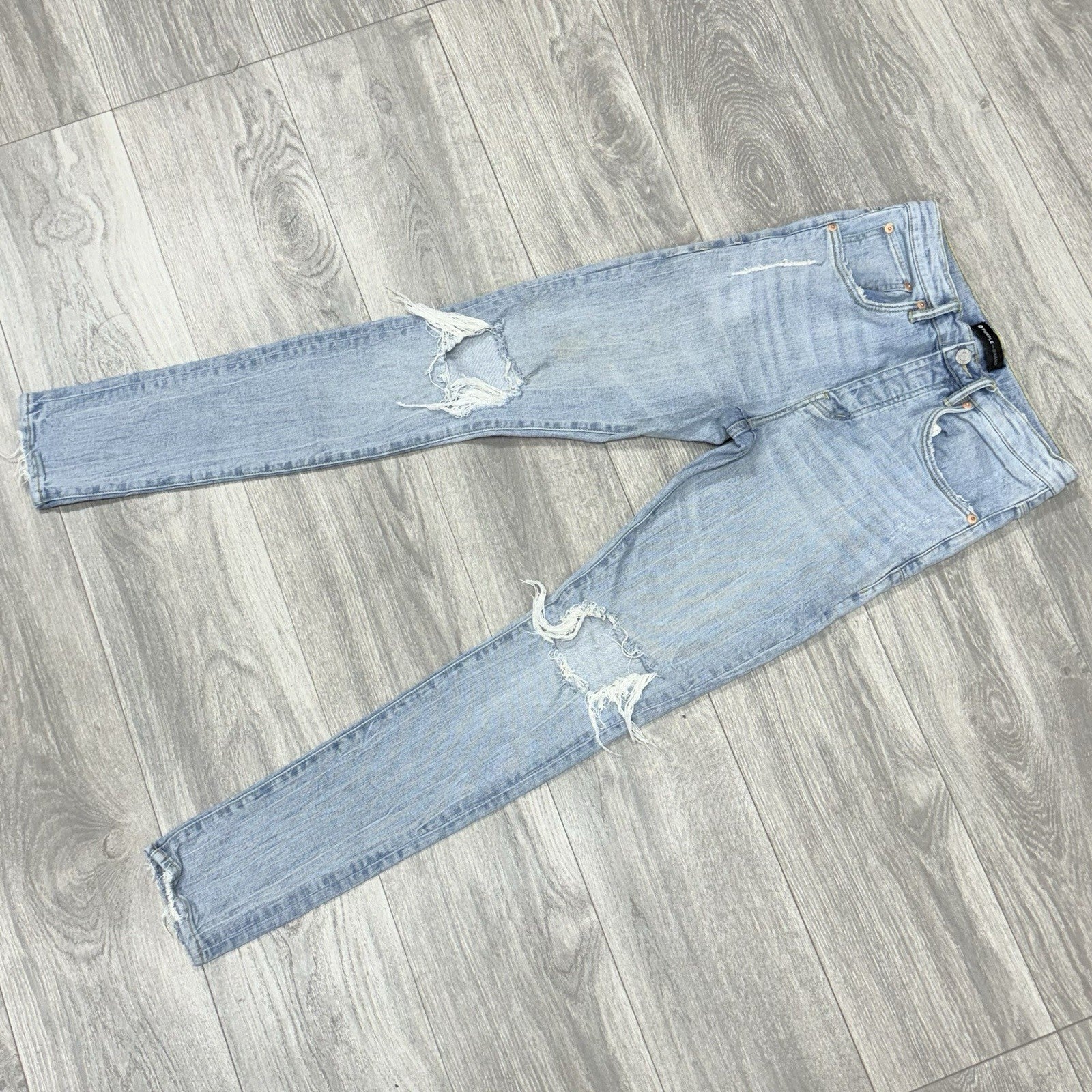Size 30 - Purple Brand ' Light Blue ' | Ripped-Knee | GREAT CONDITION!