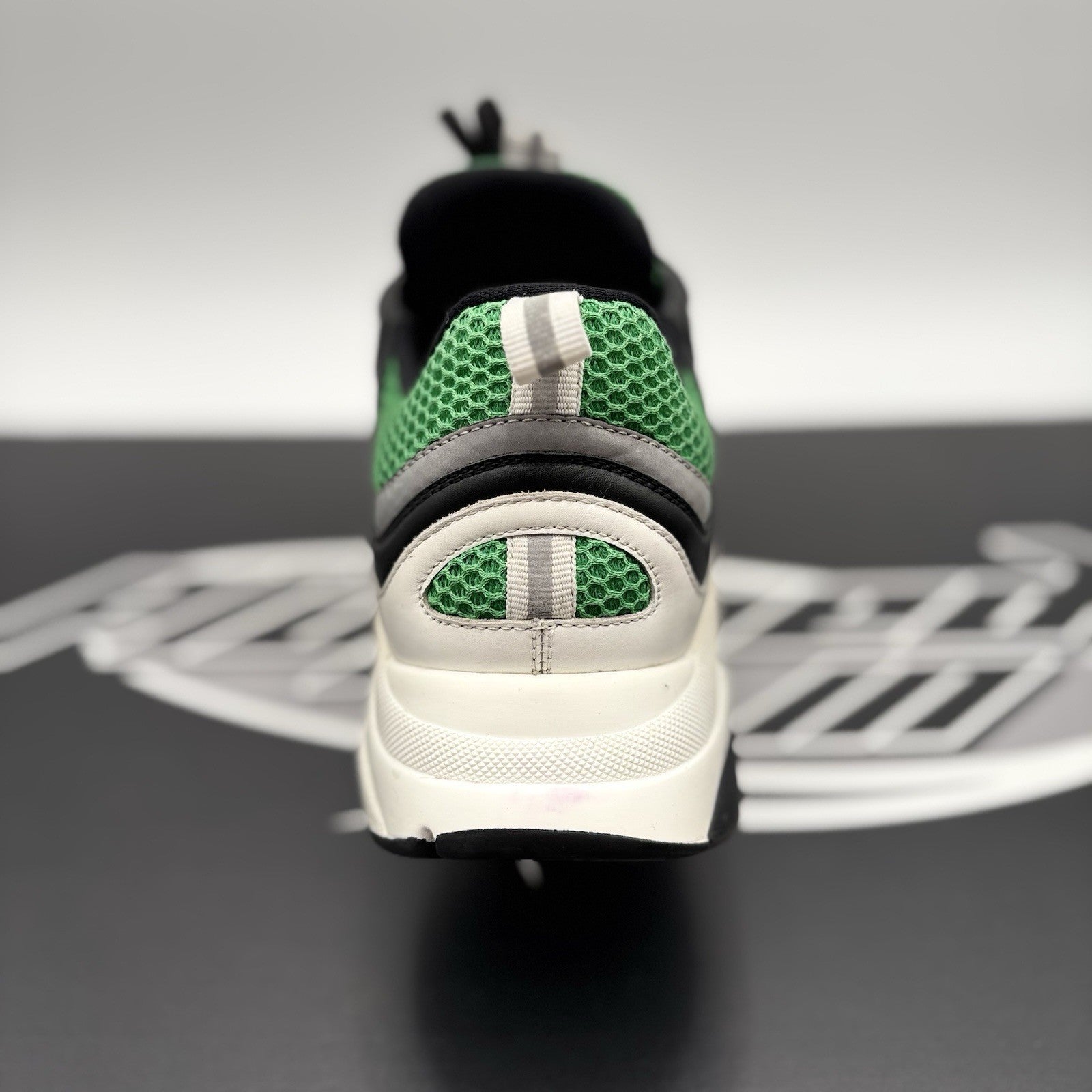 Size 42 (9 US) - Dior B22 Sneaker ' Green White Black ' | GOOD CONDITION!