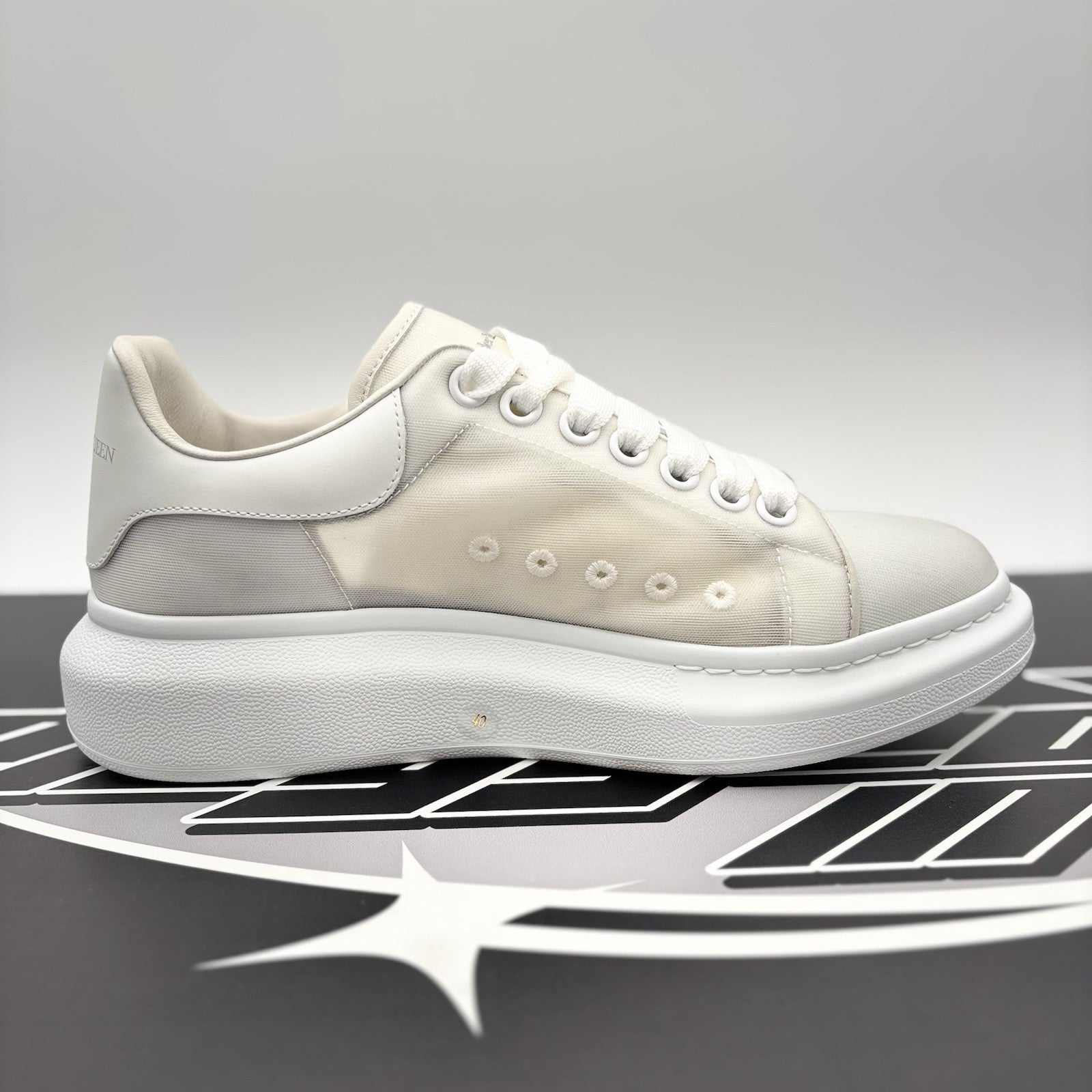 Size 40 (7 US) - Alexander McQueen ‘ White Transparent ‘ | EXCELLENT CONDITION!