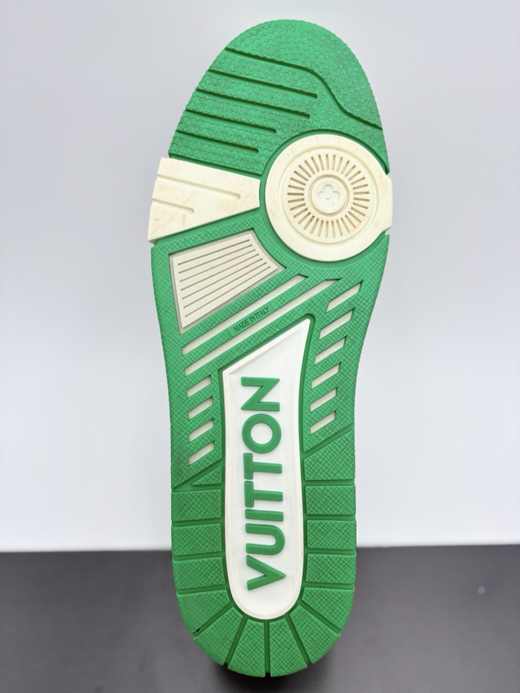 Size 11 LV (12-12.5 US) Louis Vuitton Trainer ' White Green ' | GREAT CONDITION!