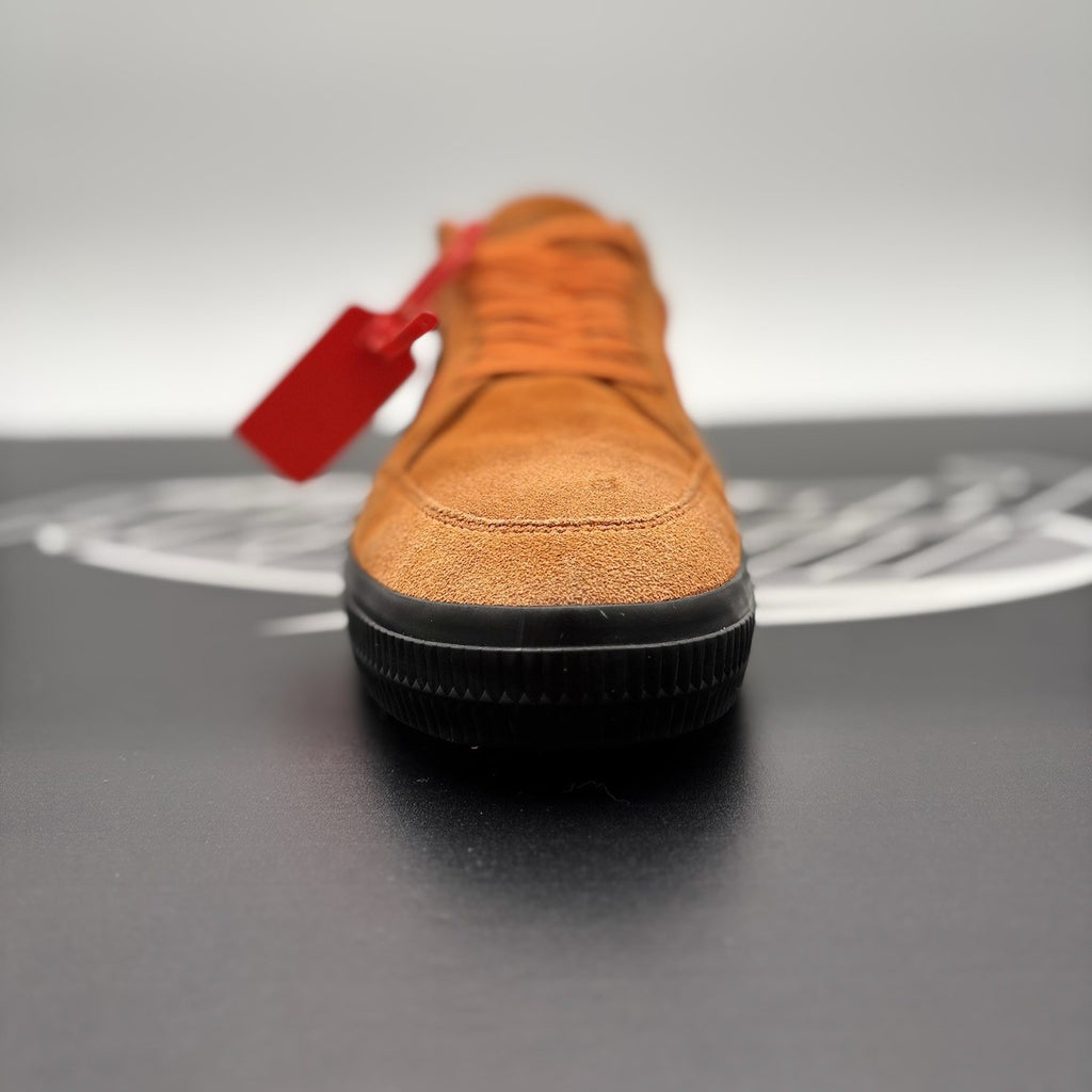 Size 44 (11 US) - Off White Vulcanized Low Orange Black ' | GOOD CONDITION!
