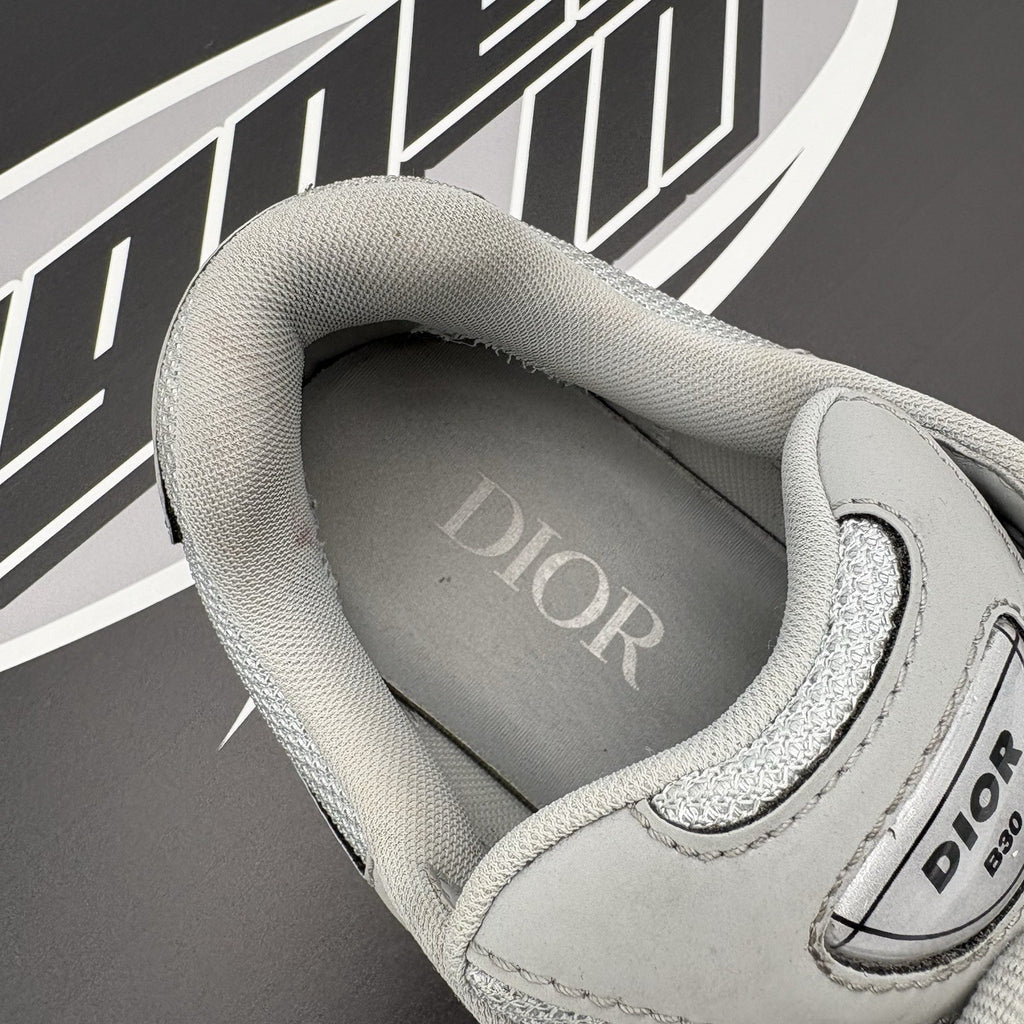 Size 43 (10 US) - Dior B30 Reflective Sneaker ' Gray ' | GREAT CONDITION!