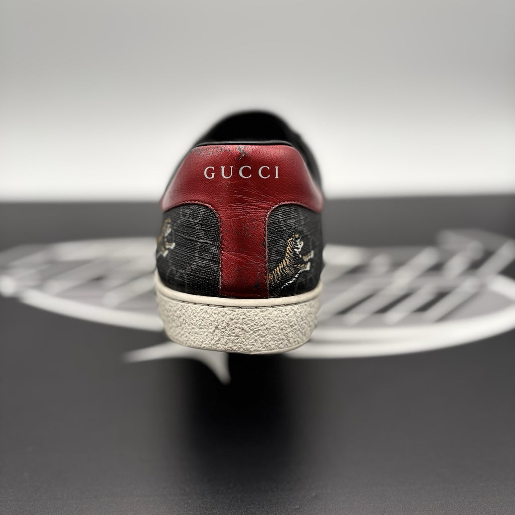 Size 8 G (8.5 US) - Gucci Tiger Ace GG Supreme Monogram | GREAT CONDITION!