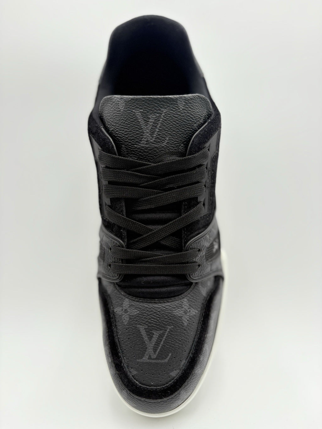 Size 8 LV (US 9-9.5) Louis Vuitton Trainer ' Black ' | SUPER CLEAN!