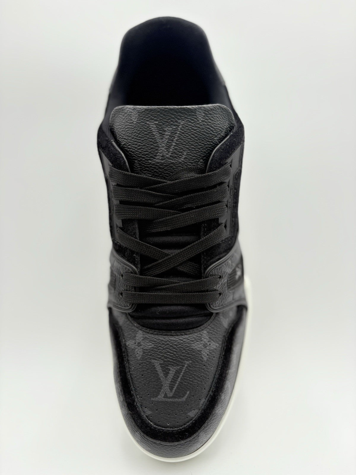 Size 8 LV (US 9-9.5) Louis Vuitton Trainer ' Black ' | SUPER CLEAN!