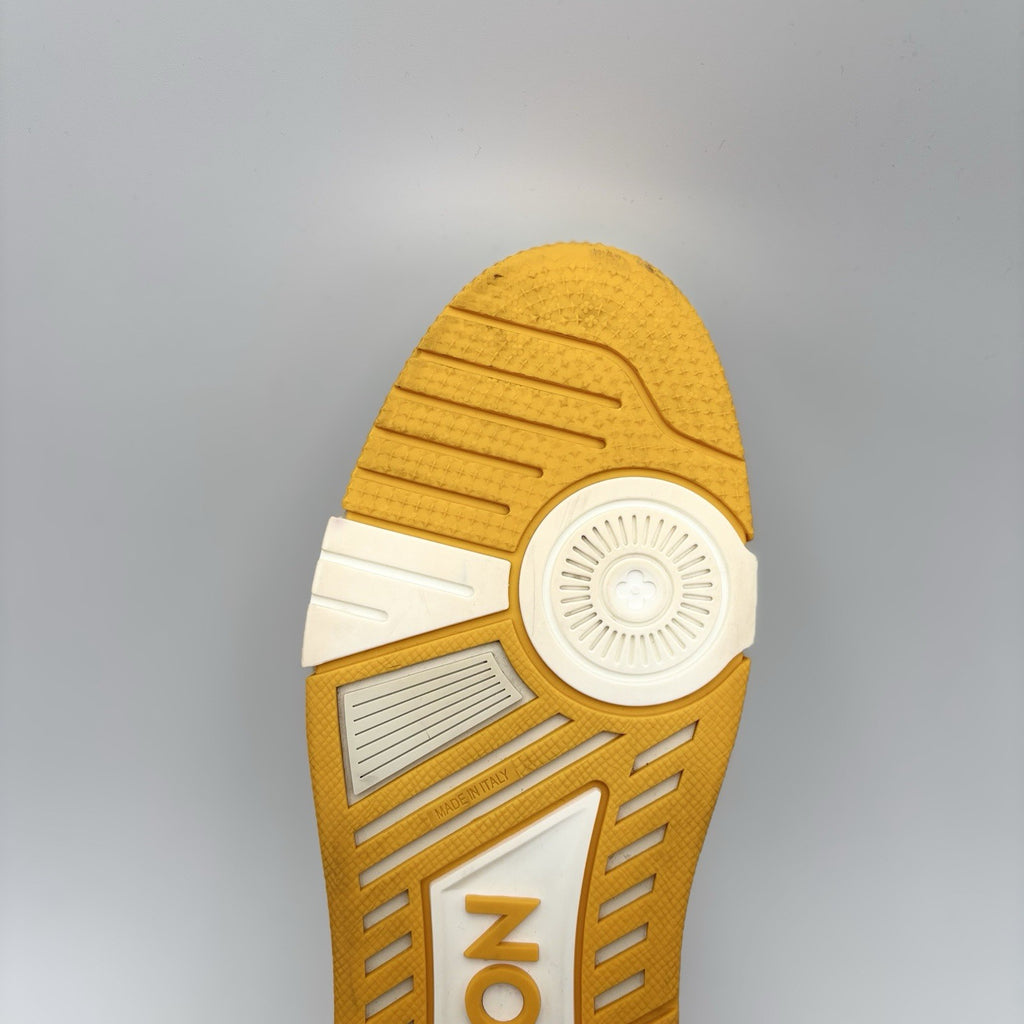 Size 40 LV (7-7.5 US) - Louis Vuitton Trainer ' White Yellow ' | GOOD CONDITION!