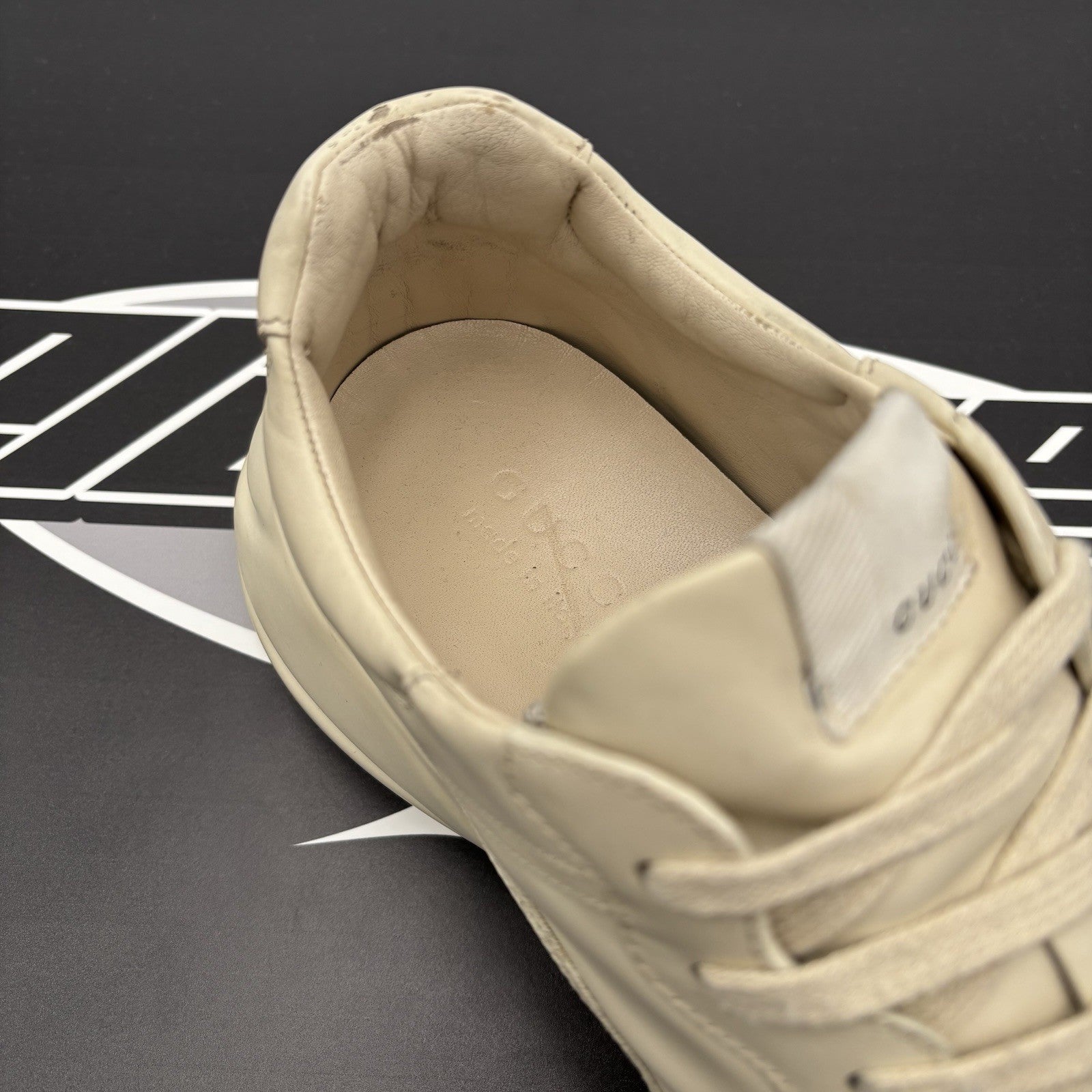 Size 9 G (9.5 US) Gucci Rhyton GG  ‘ Hawaii Ivory Multi ’ | GOOD CONDITION!
